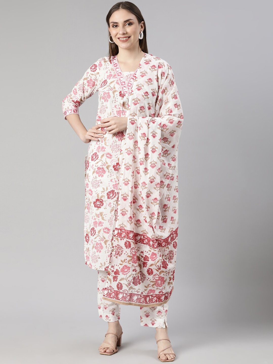 

Neerus Floral Printed Regular Thread Work Kurta with Trousers & Dupatta, Pink