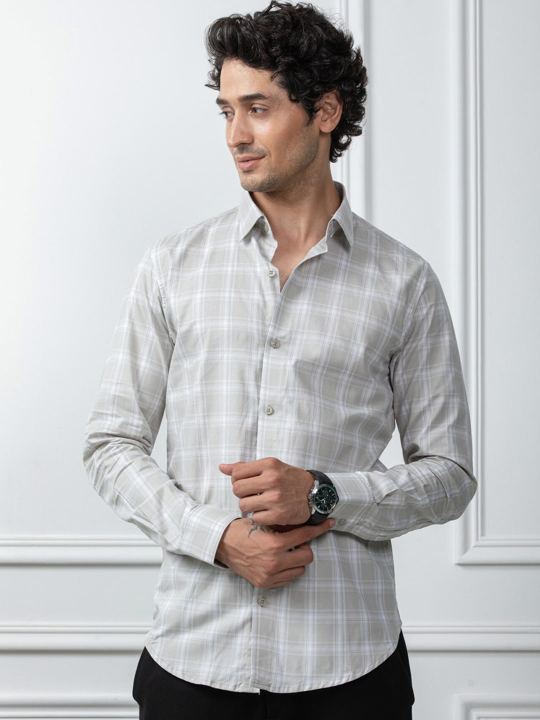 

Hermanos Classic Windowpane Checked Spread Collar Cotton Casual Shirt, Grey