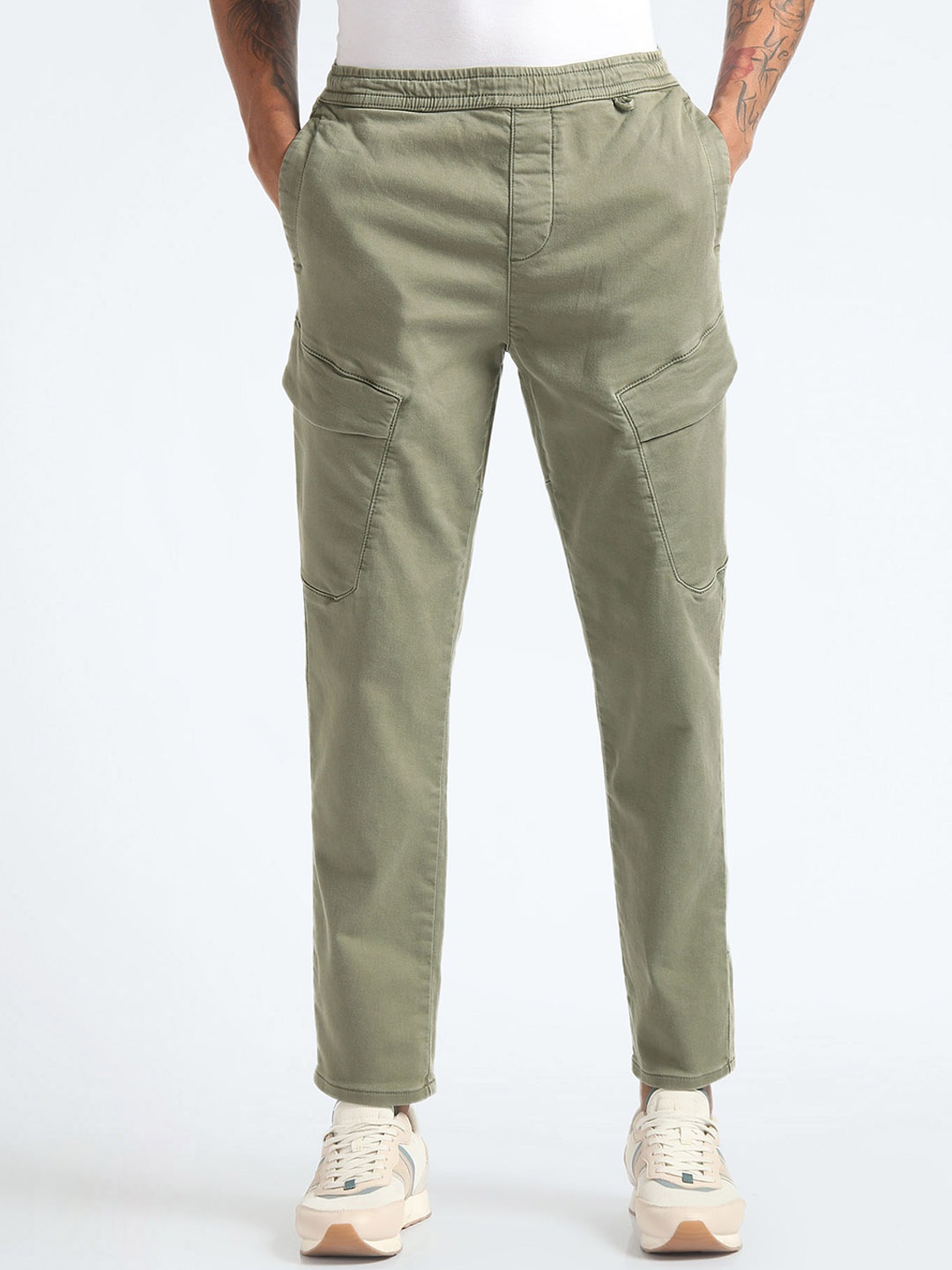 

Flying Machine Men Cotton Trousers, Green