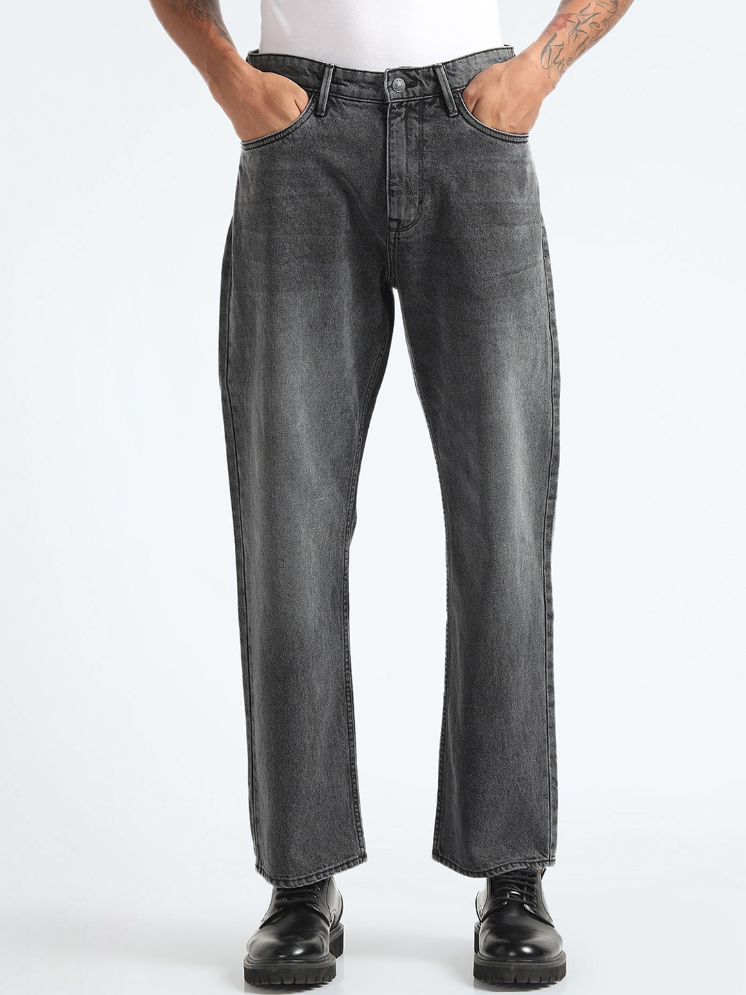 

Flying Machine Men Relaxed Fit High-Rise Heavy Fade Clean Look Cropped Stretchable Jeans, Grey
