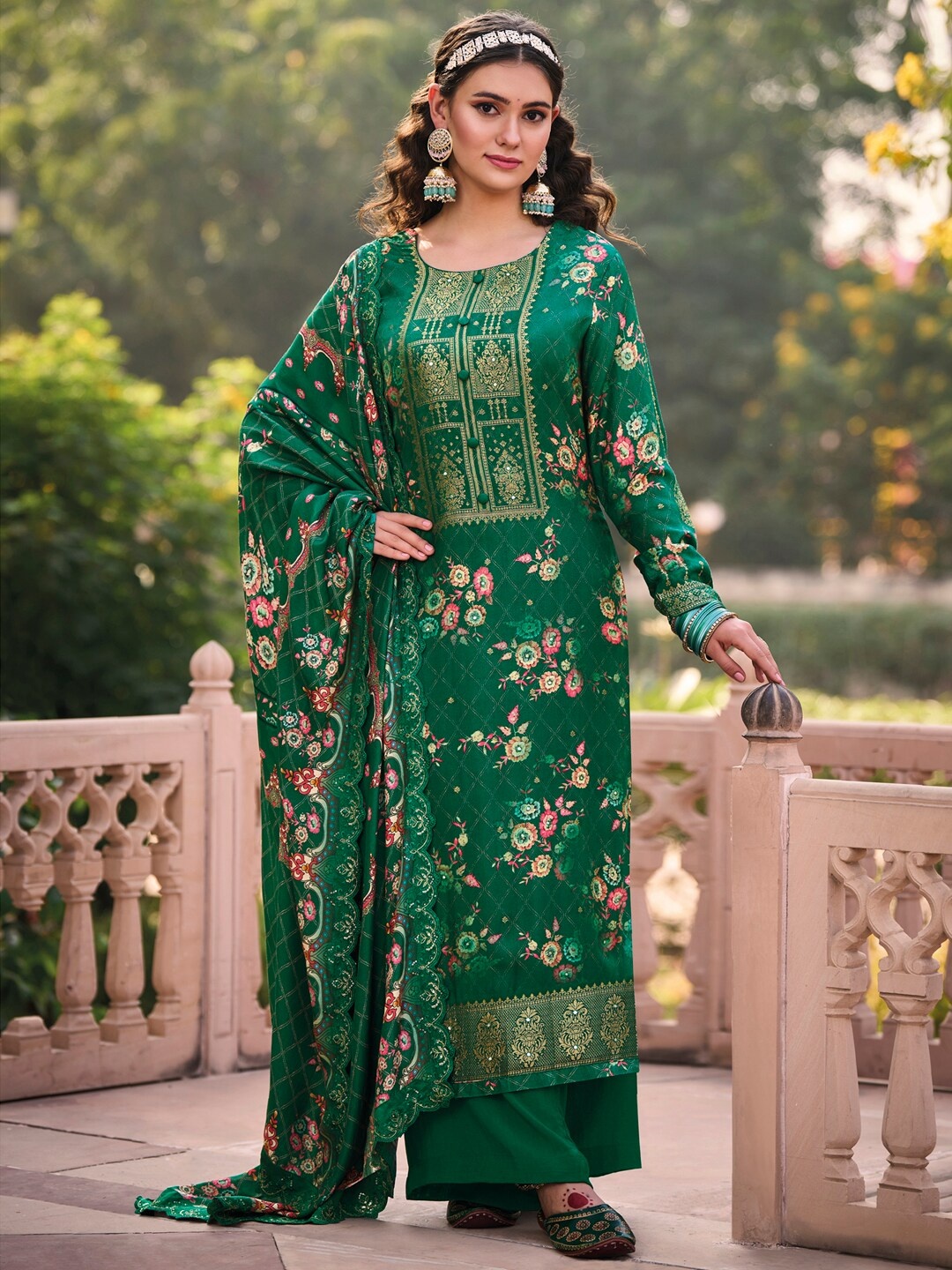 

Stylee LIFESTYLE Floral Printed Pure Silk Unstitched Dress Material, Green