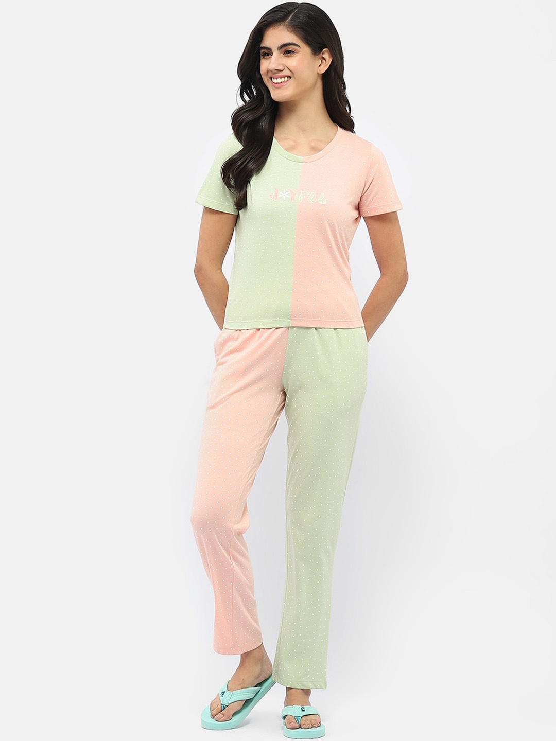 

MADAME M SECRET Colourblocked Round Neck Night suit, Green