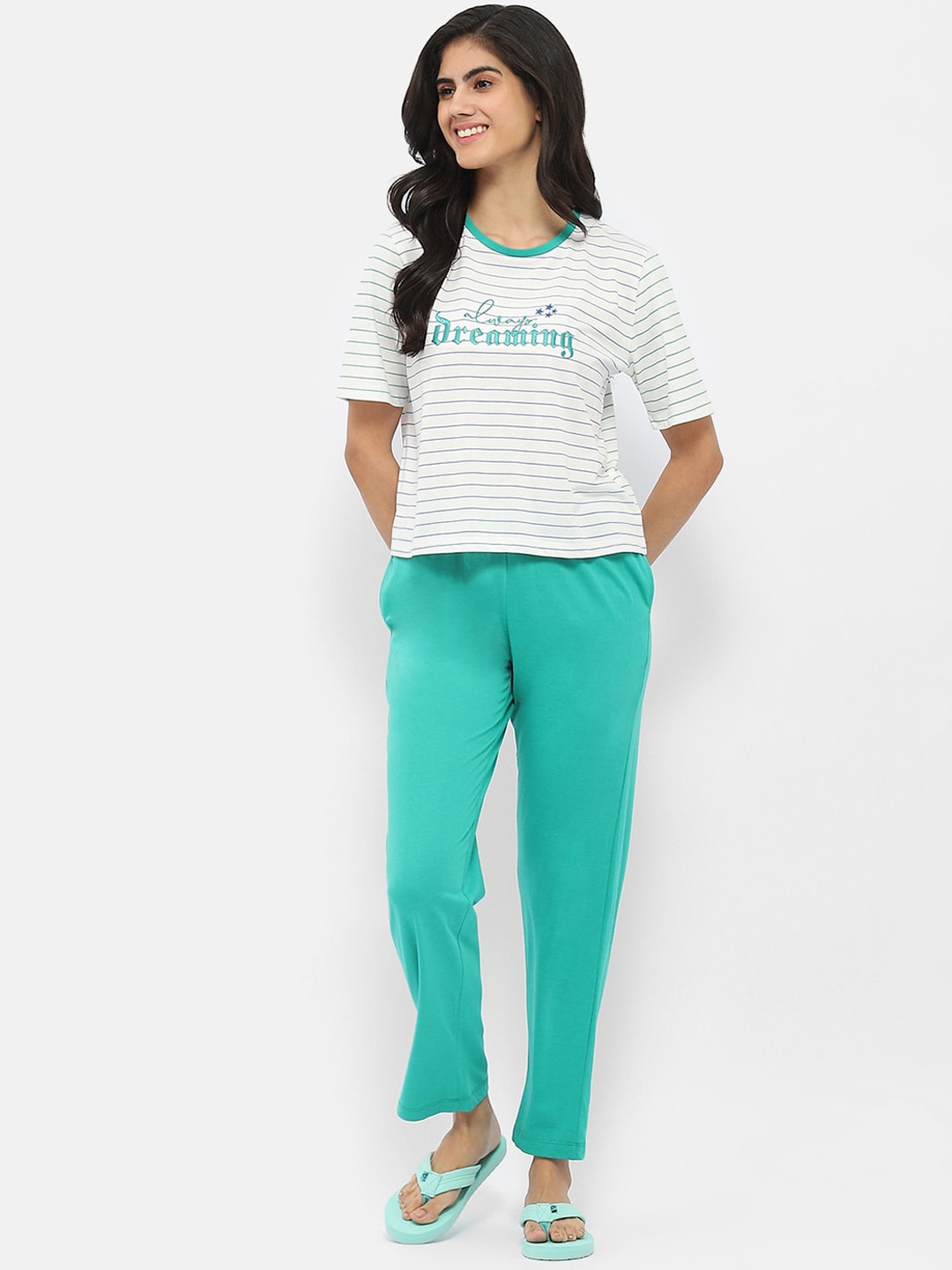 

MADAME M SECRET Typography Printed Night suit, Green