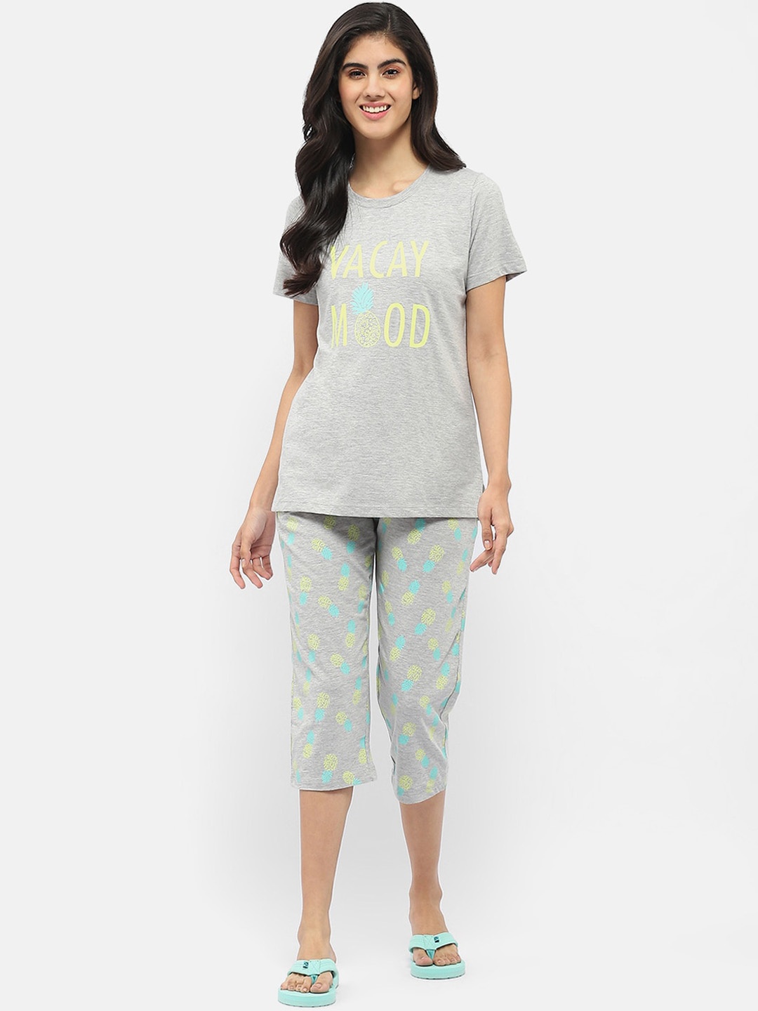 

MADAME M SECRET Typography Printed Round Neck Night suit, Grey