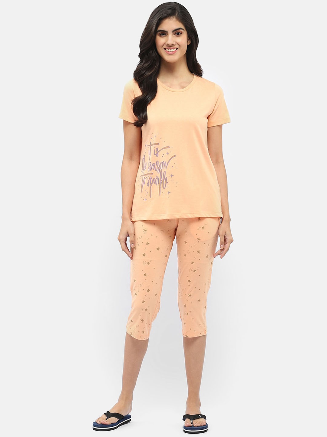 

MADAME M SECRET Typography Printed Round Neck T-shirt With Capris, Peach
