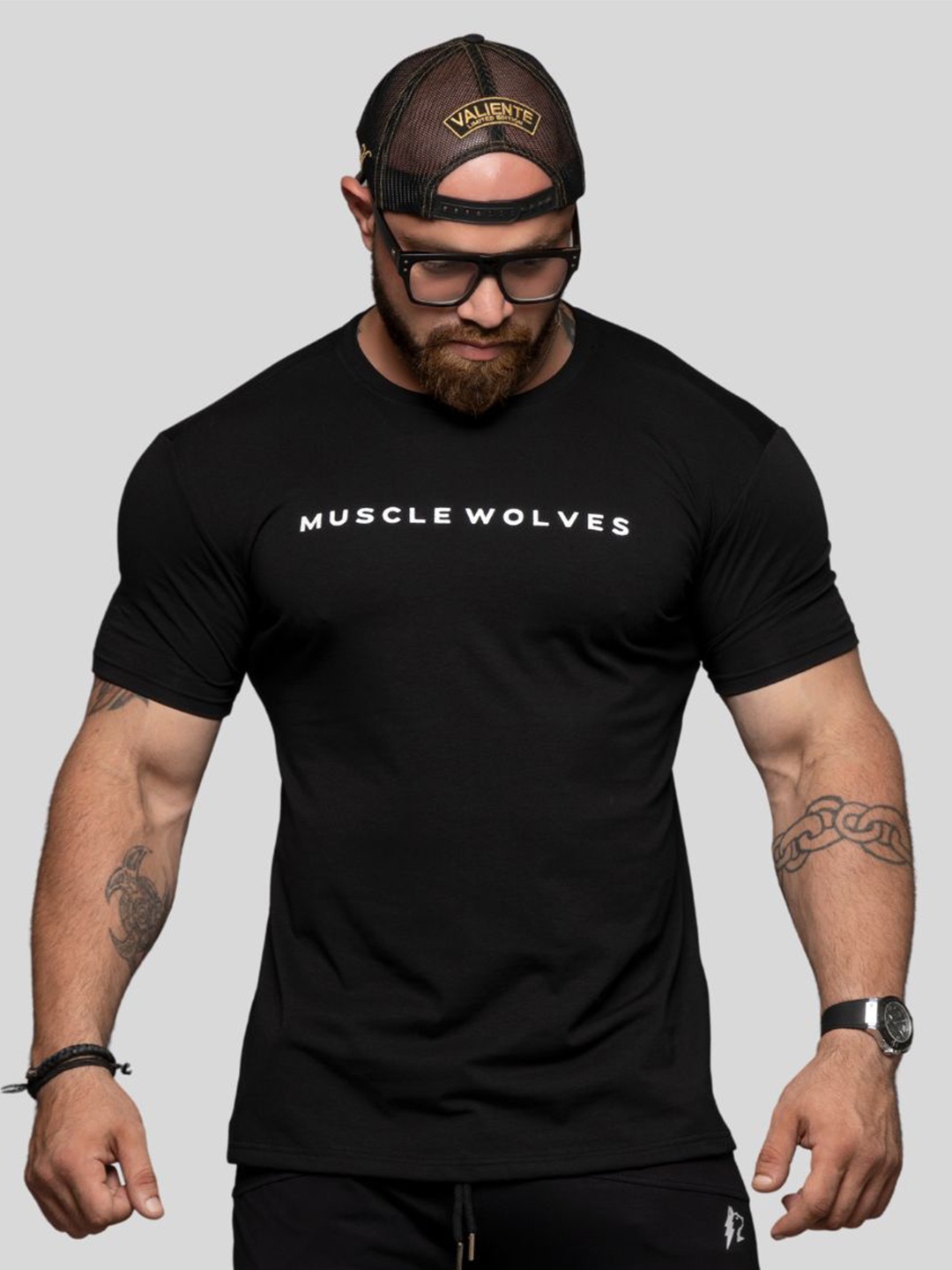 

Muscle Wolves Typography Printed Storm-Fit Compression T-shirt, Black