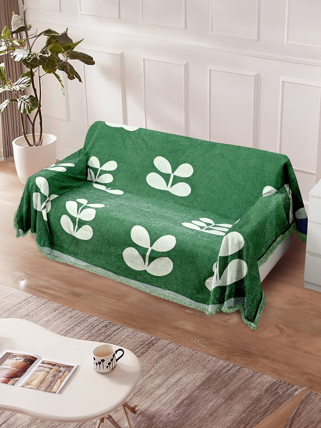 

Cortina Green & White Printed Reversible 2 Seater Sofa Cover Blanket