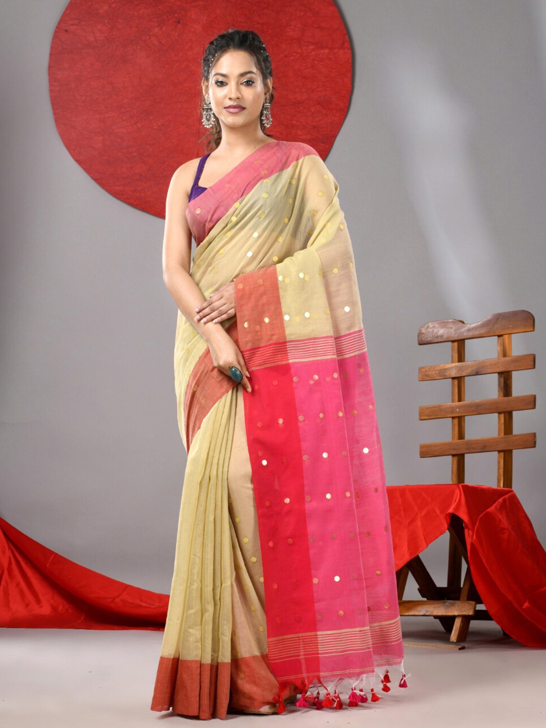 

Arhi Woven Design Sequined Saree, Yellow