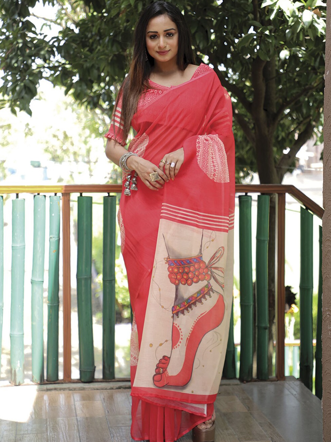 

Kalista Ethnic Motifs Printed Saree, Pink