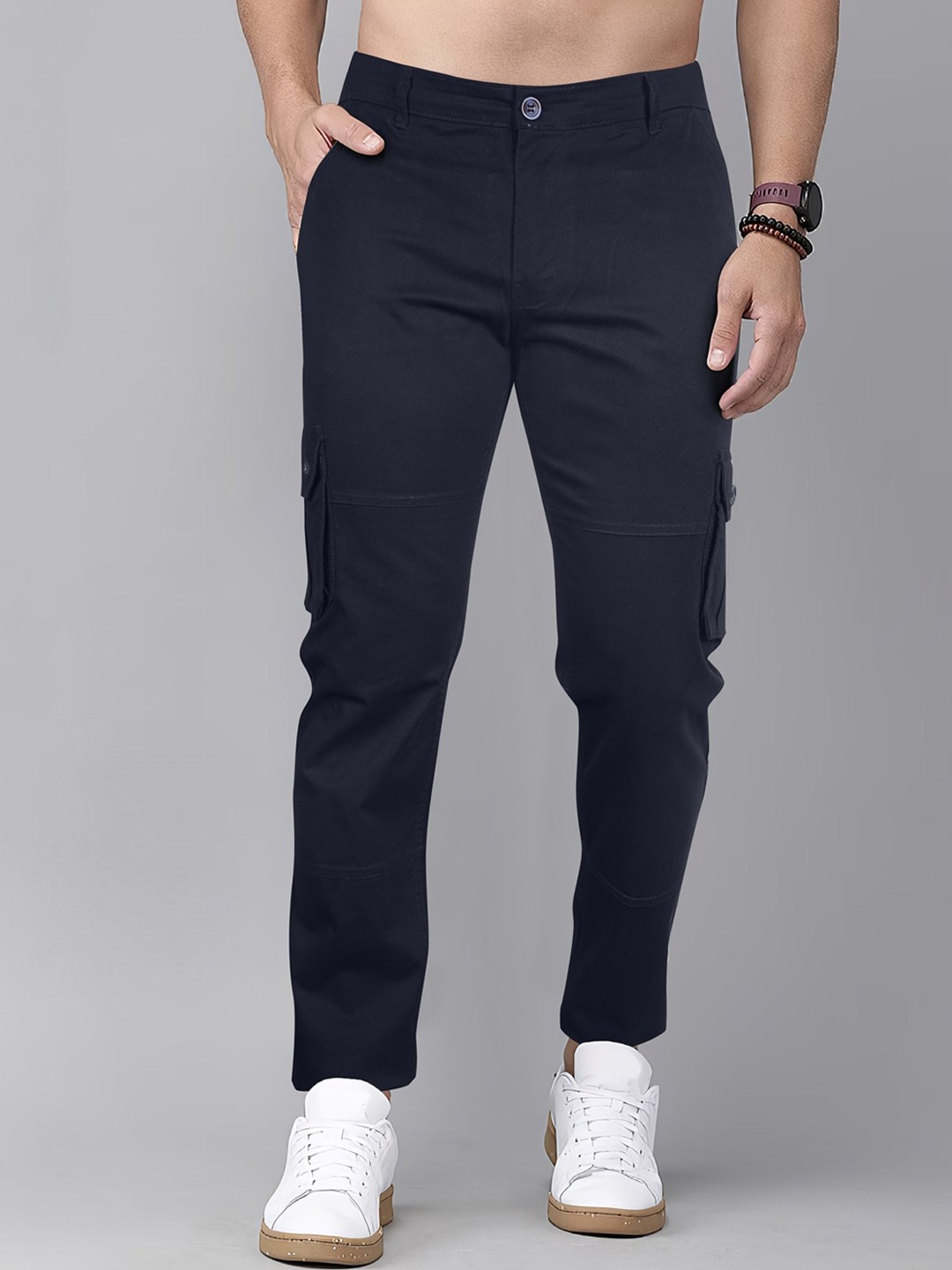 

Jb Just BLACK Men Relaxed Mid-Rise Cotton Trousers, Navy blue