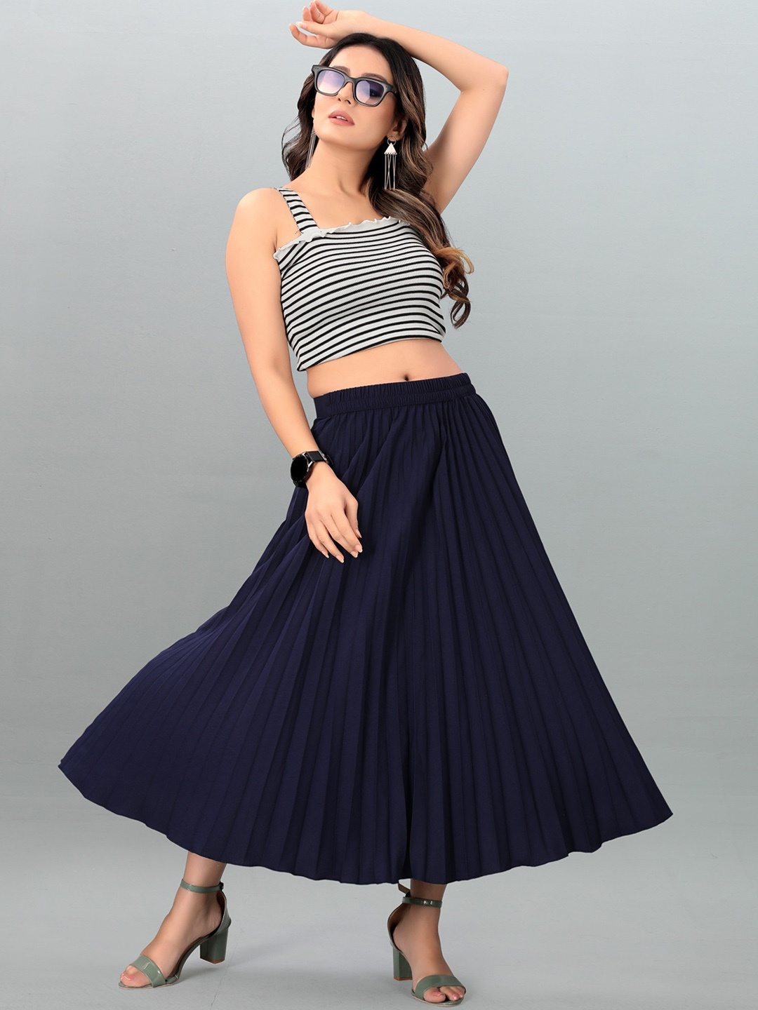 

Femvy Pleated Flared Midi Skirt, Navy blue