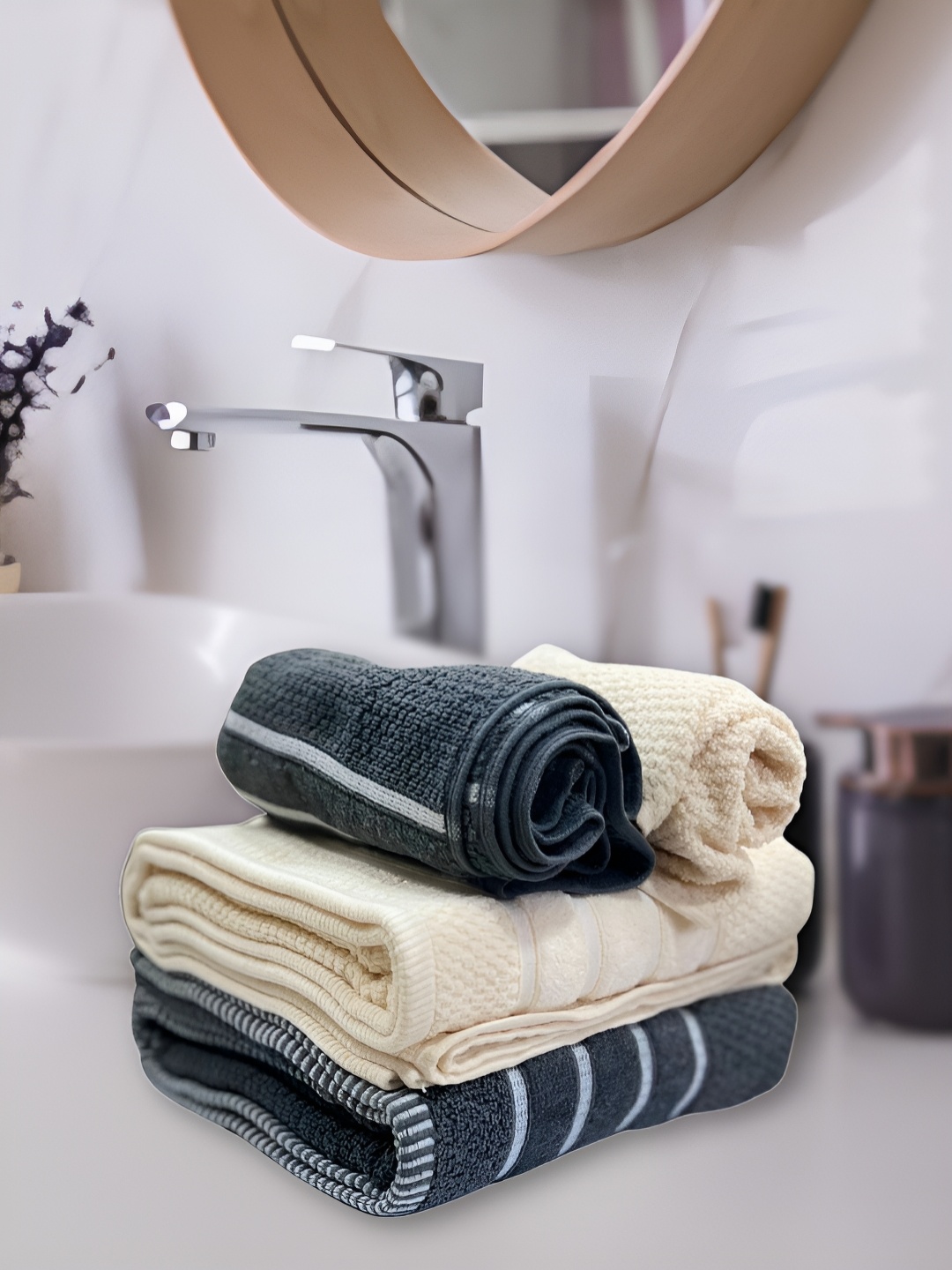 

eurospa Grey & Cream-Coloured 4 Pieces Terry Cotton 480 GSM Towel Set