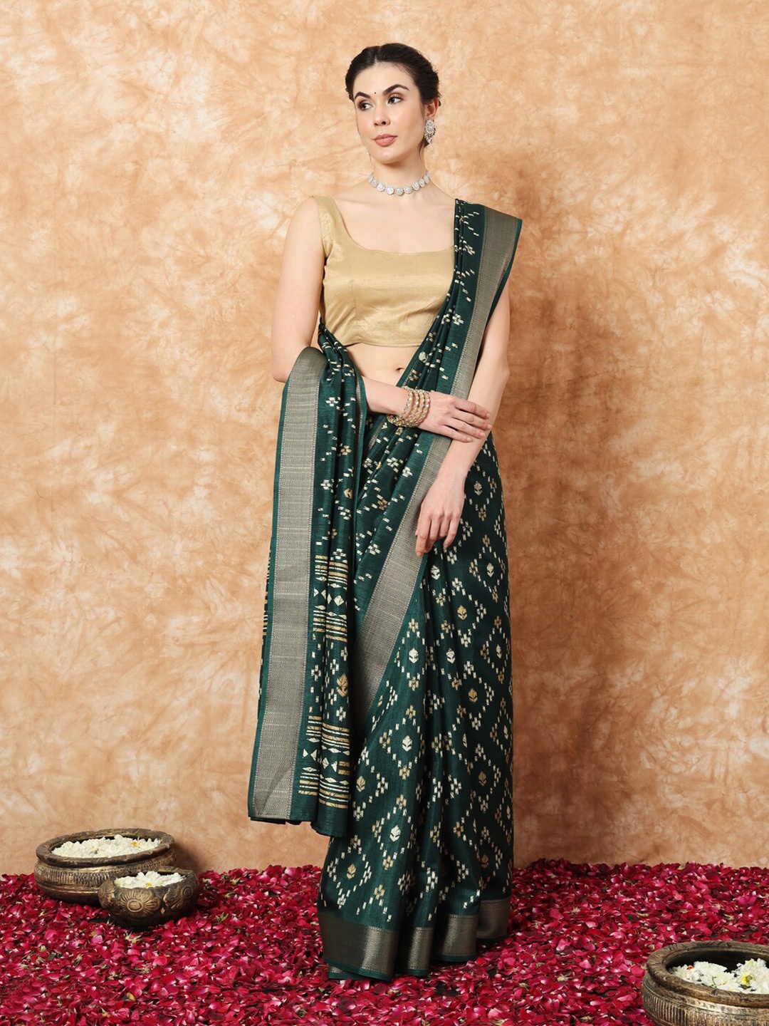 

Stylefables Floral Zari Art Silk Mysore Silk Saree, Green