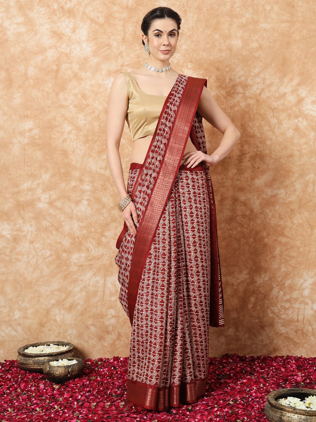 

Stylefables Ethnic Motifs Printed Zari Mysore Silk Saree, Maroon
