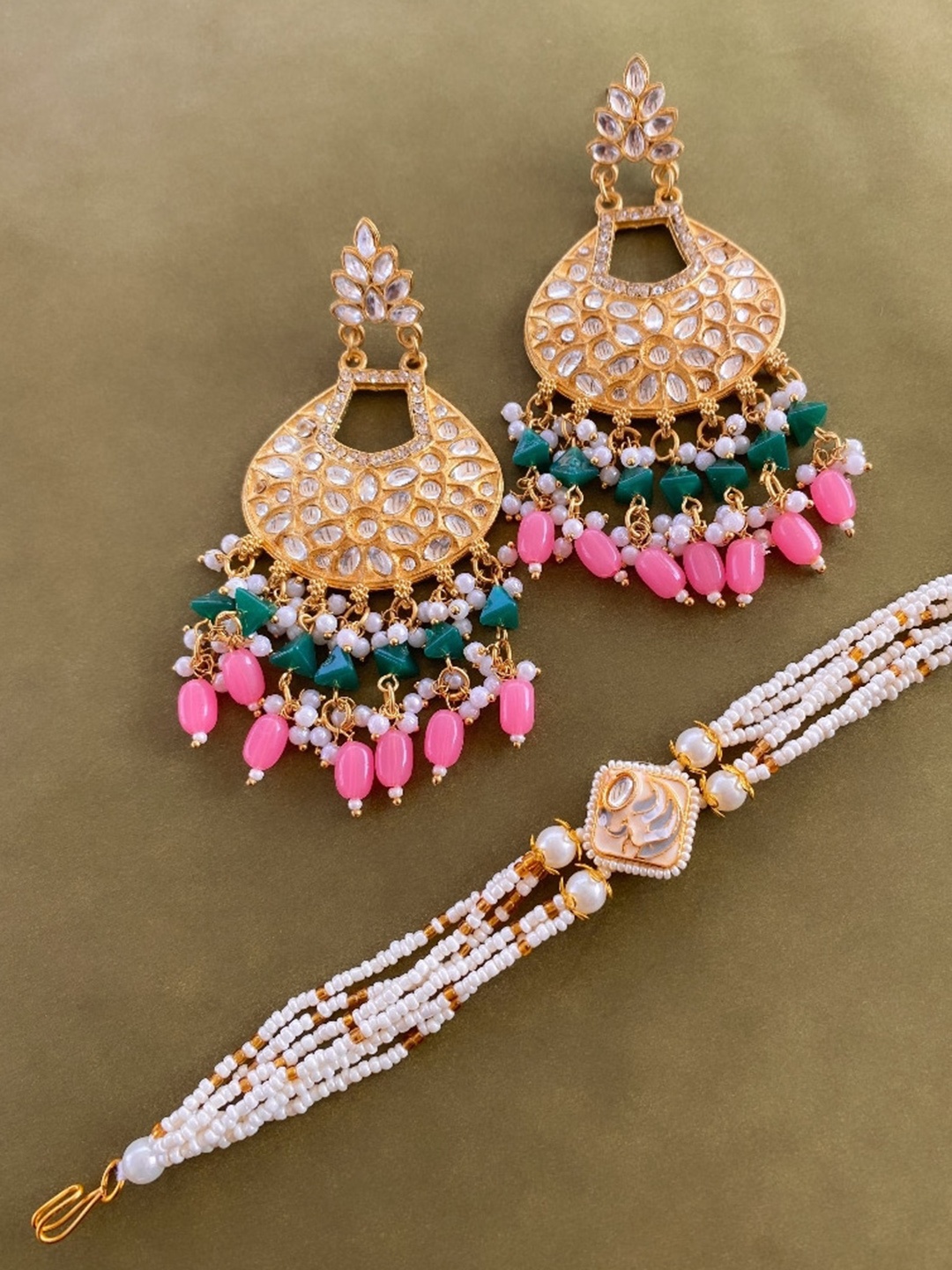 

ATIBELLE Gold Plated Kundan Stone Studded & Beaded Jewellery Set