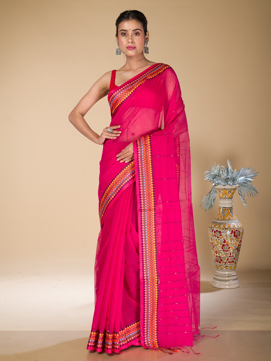 

HERE&NOW Striped Pure Cotton Saree, Magenta