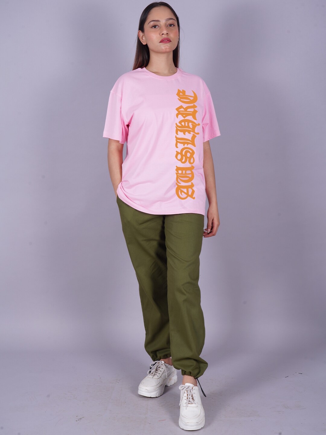 

VYVE Typography Printed Drop-Shoulder Sleeves Longline Oversized T-shirt, Pink