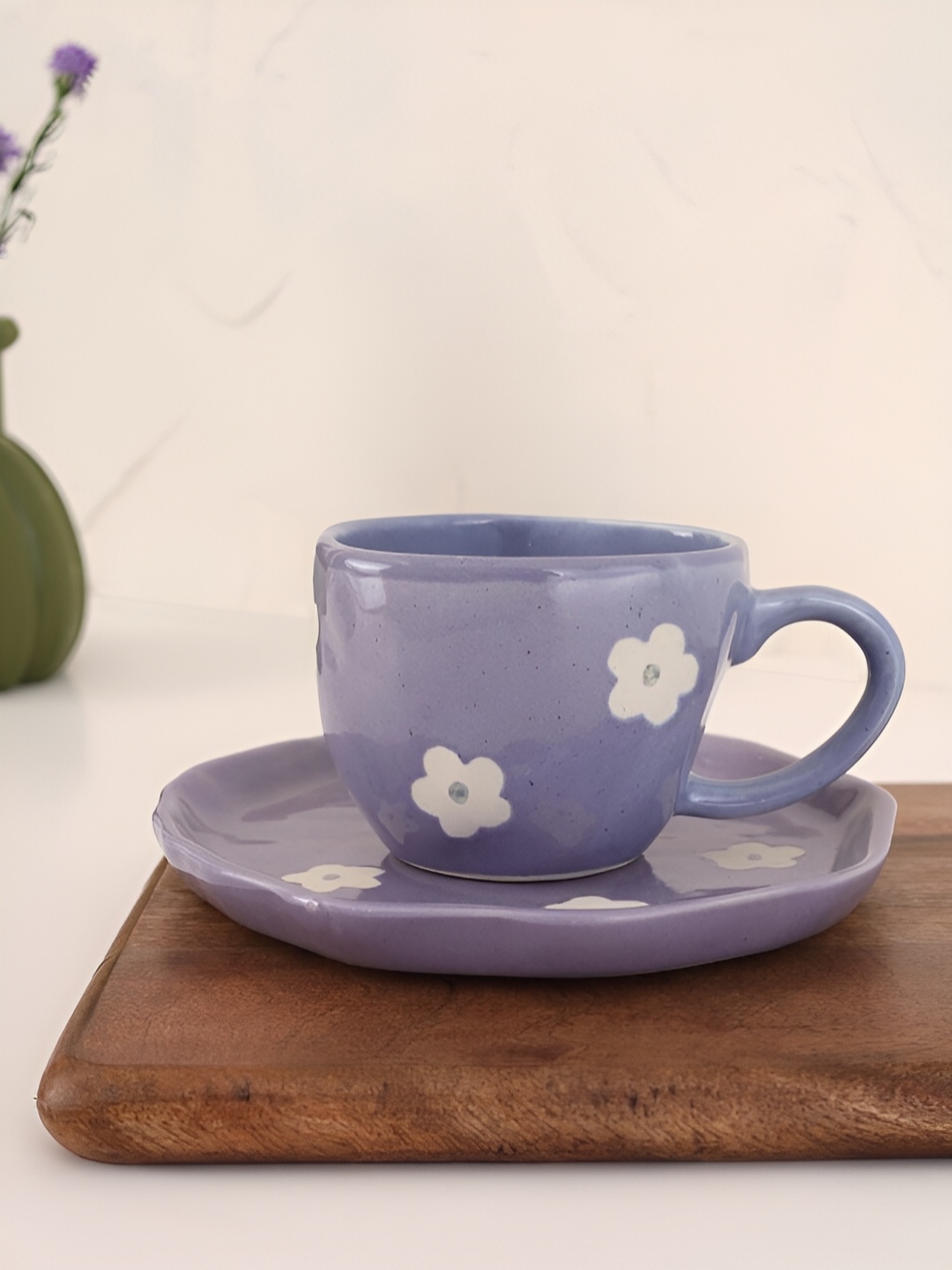 

NURTURE INDIA Lavender & White Printed Ceramic Glossy Cups and Saucers