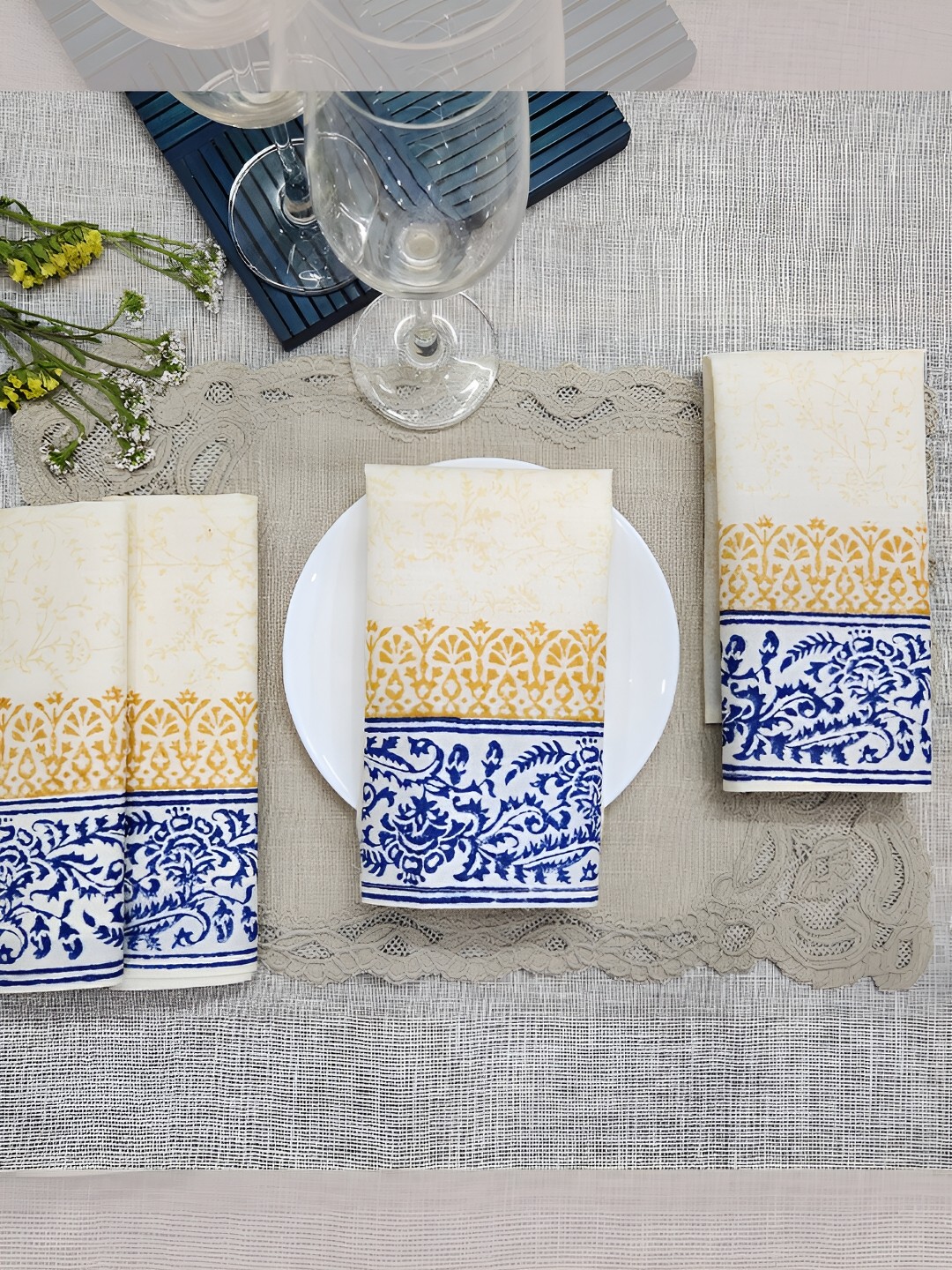 

DESIGN GAATHA Cream-Colored and Blue 4 Pieces Floral Printed Cotton Table Napkins