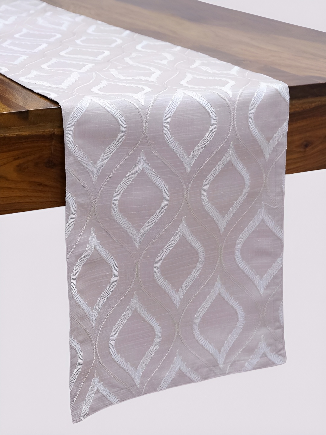 

DESIGN GAATHA Pink Embroidered Pure Cotton Table Runner