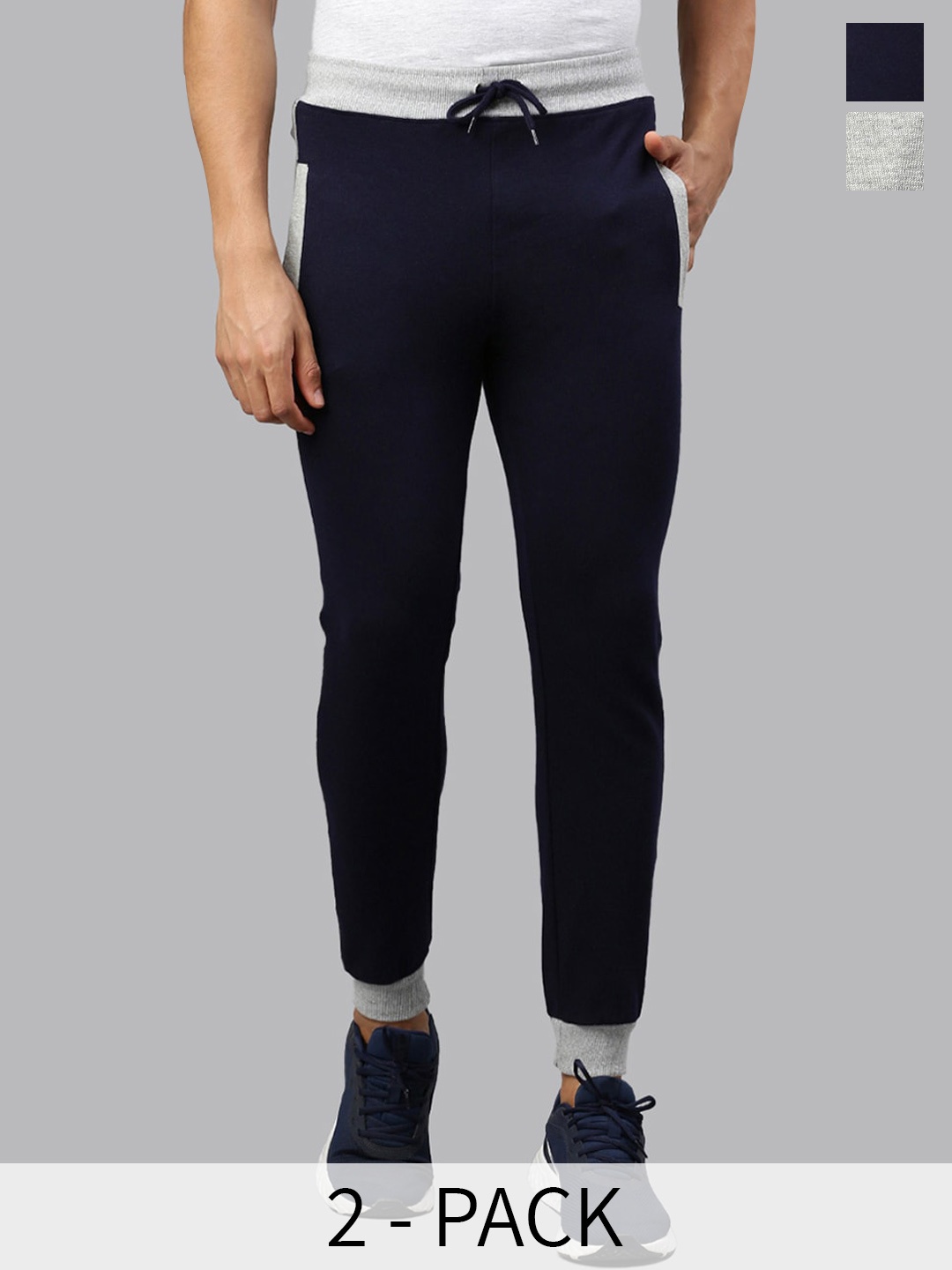 

MADSTO Men Pack Of 2 Slim-Fit Mid Rise Cotton Track Pants & Jogger, Navy blue