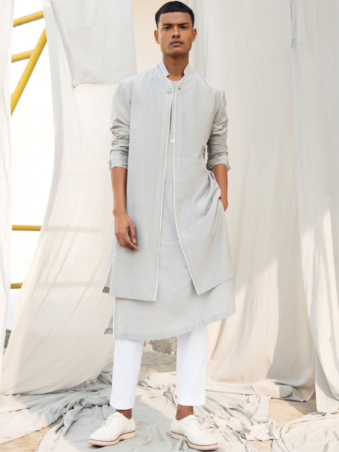 

Antar-Agni Mandrian Collar Valley Kurta With Pyjama Pants, Grey