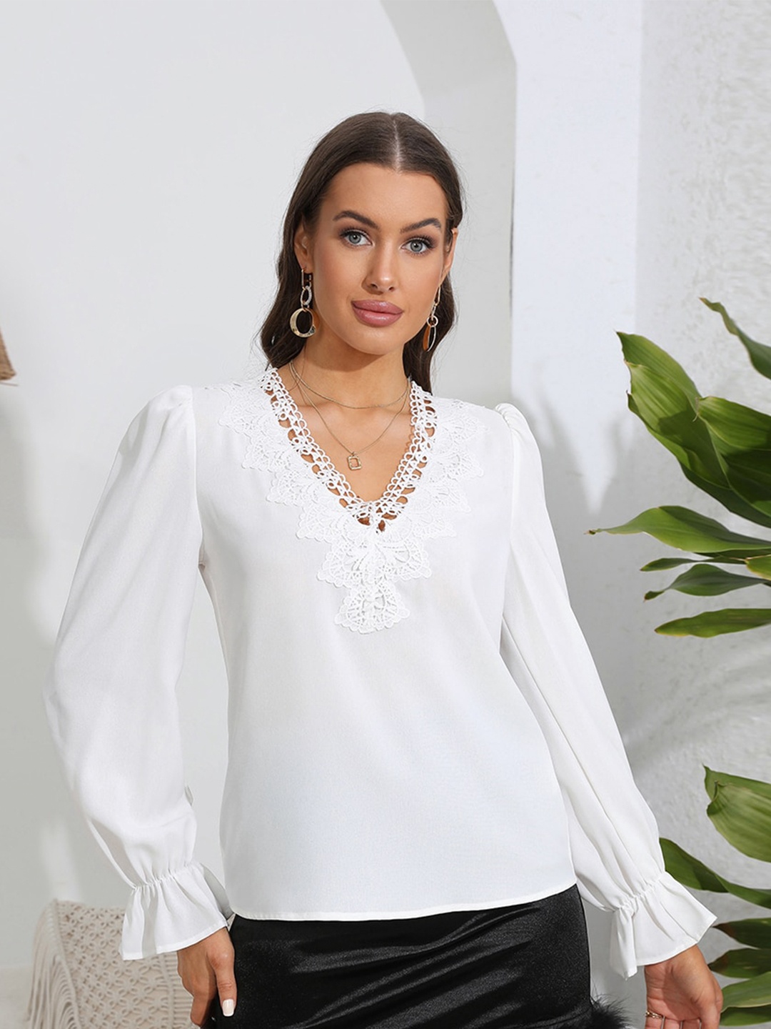 

JC Mode V-Neck Puff Sleeve Top, White