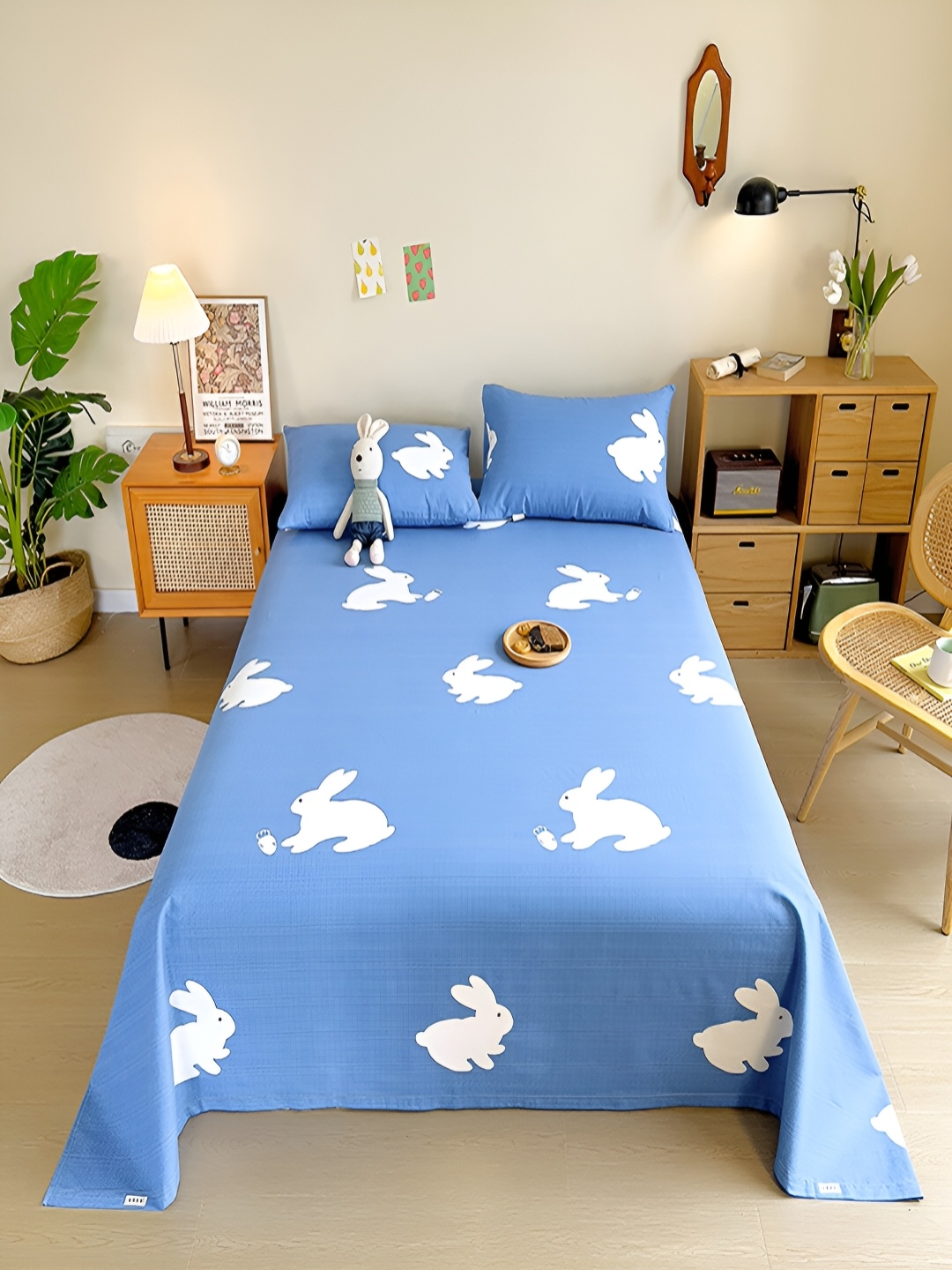

JC HOME Blue & White Printed 200 TC Cotton Queen Bedsheet with 2 Pillow Covers