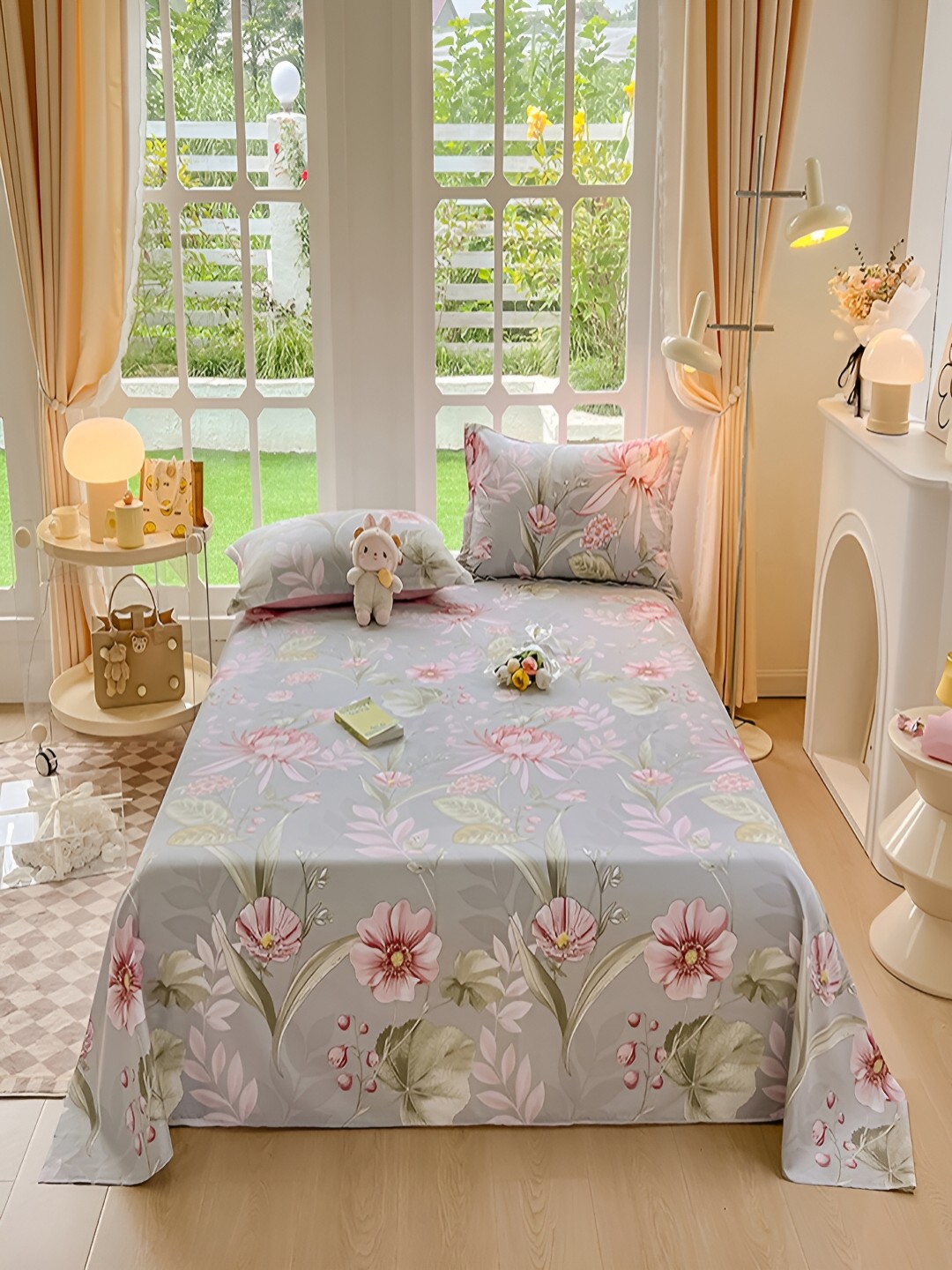 

JC HOME Grey & Pink Floral Printed Cotton 200 TC King Bedsheet with 2 Pillow Covers