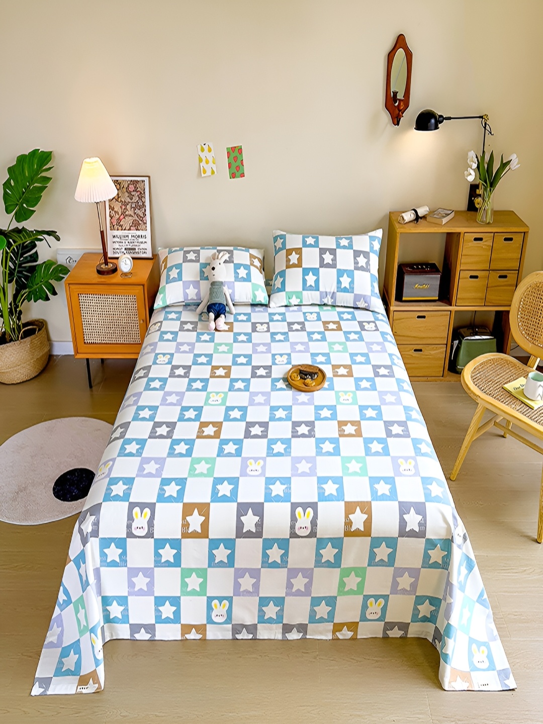 

JC HOME White & Blue Geometric Cotton 200 TC Single Bedsheet with Pillow Covers