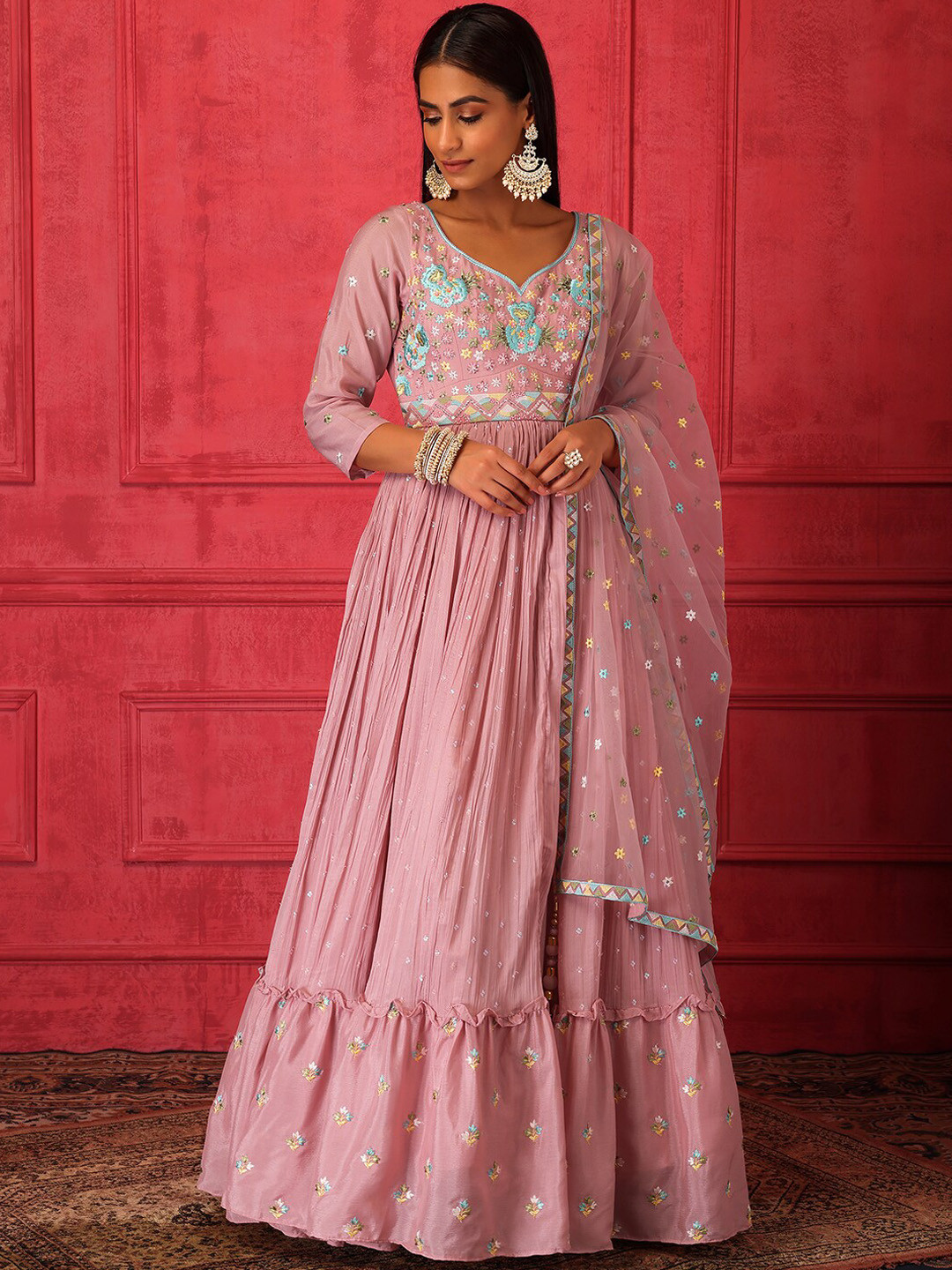 

Indya Luxe Floral Embroidered Sweetheart Neck Anarkali Kutrta & Dupatta, Pink