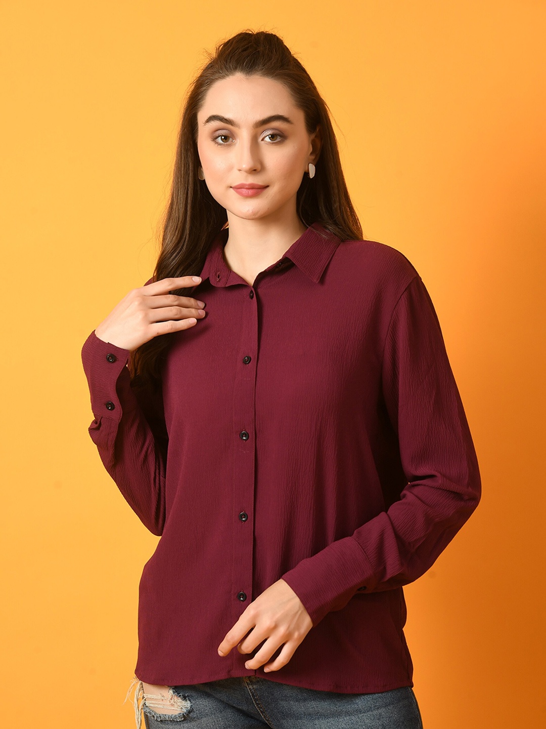 

PANDORNA Classic Fit Spread Collar Casual Shirt, Maroon