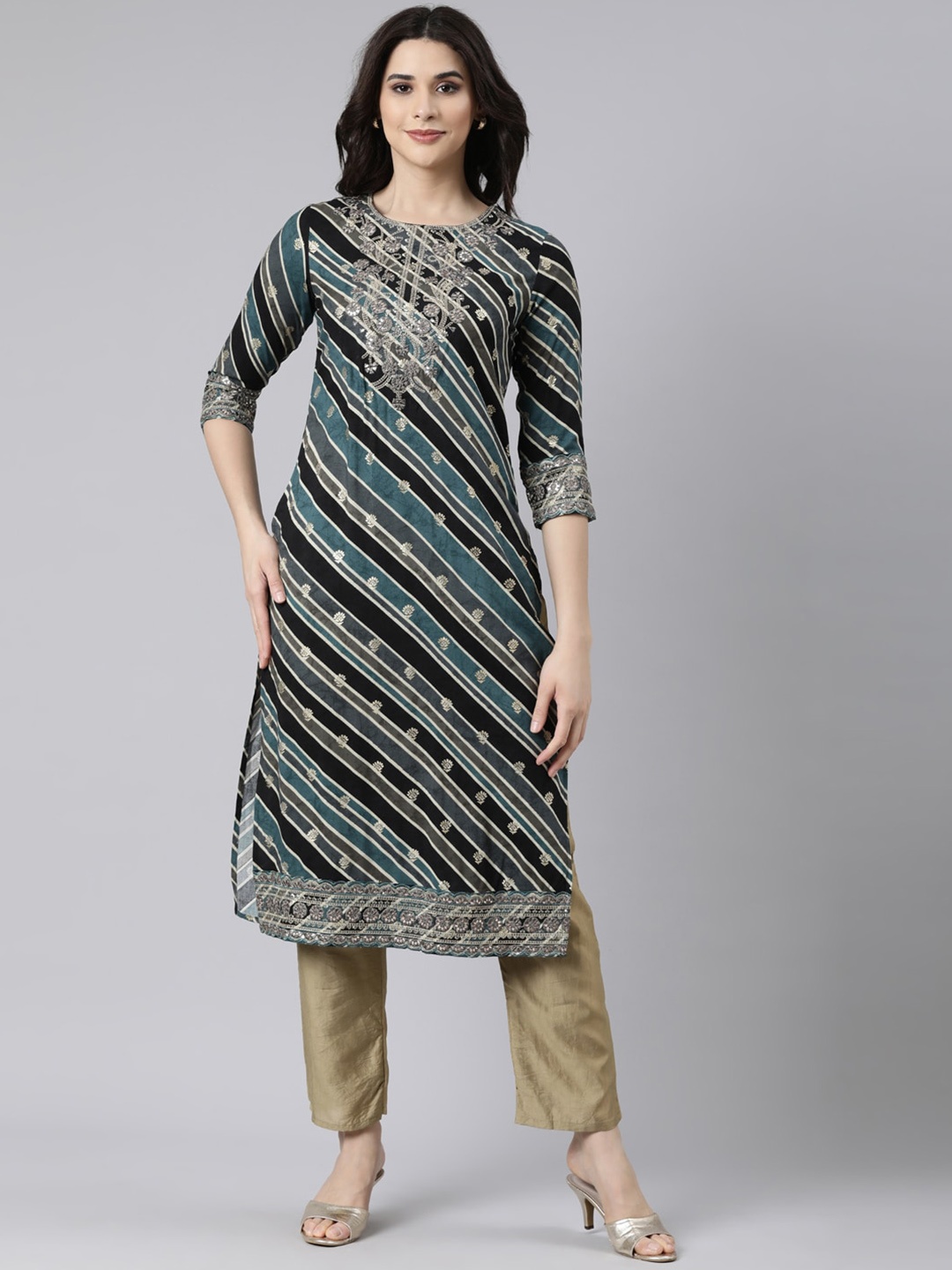 

Neerus Striped Mirror & Thread Work Straight Kurta, Grey
