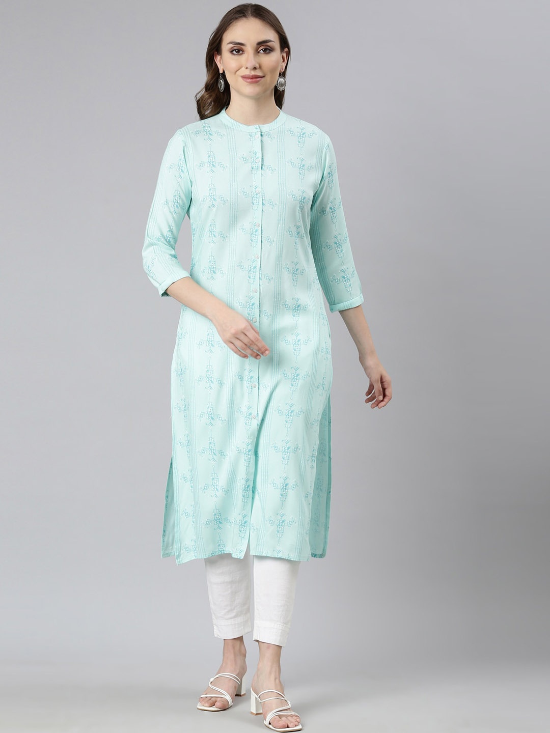 

Neerus Ethnic Motifs Mandarin Collar Three-Quarter Sleeves Chikankari Kurta, Sea green