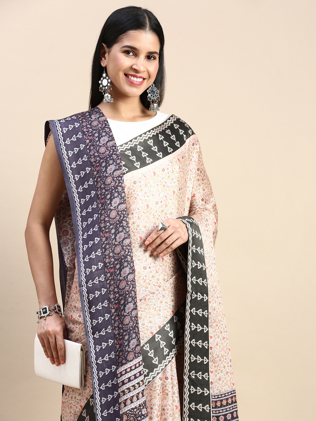 

Mitera Floral Printed Pashmina Saree, Peach