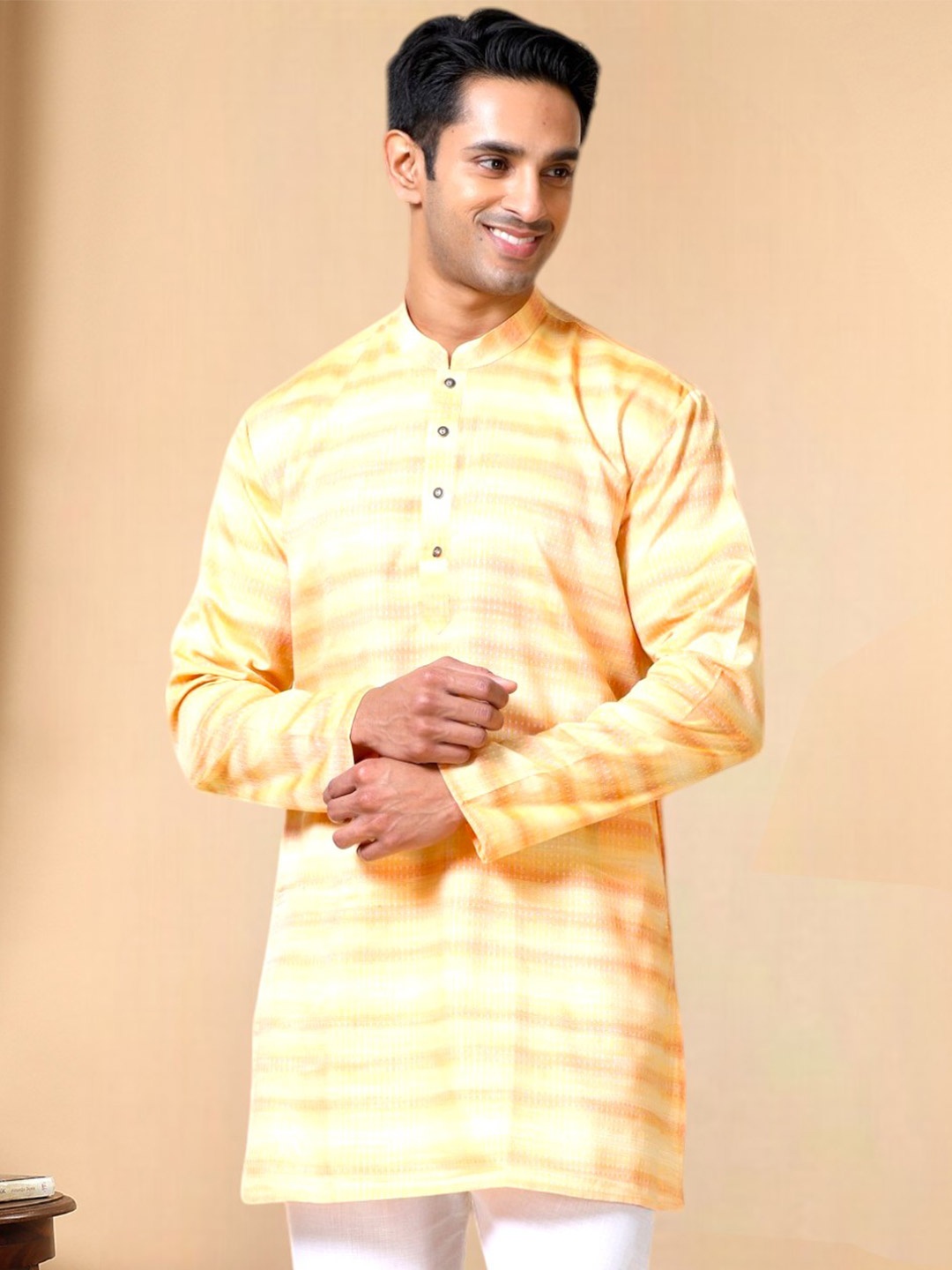 

TATTVA Striped Mandarin Collar Straight Short Kurta, Orange