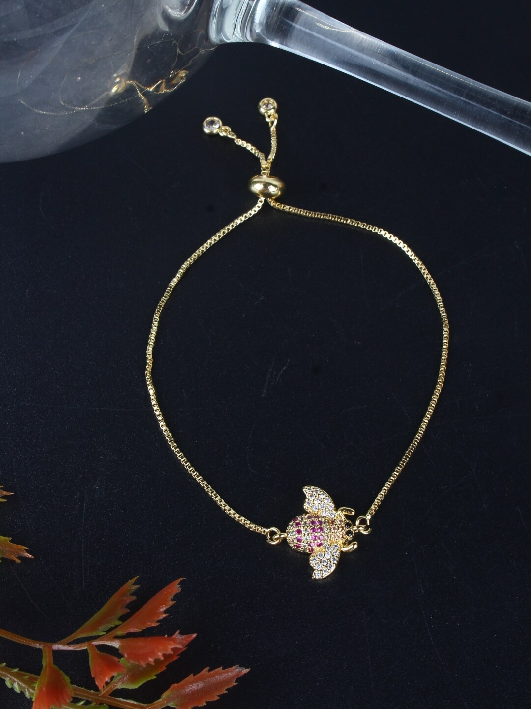 

DressBerry Gold-Toned Gold-Plated Cubic Zirconia Charm Bracelet