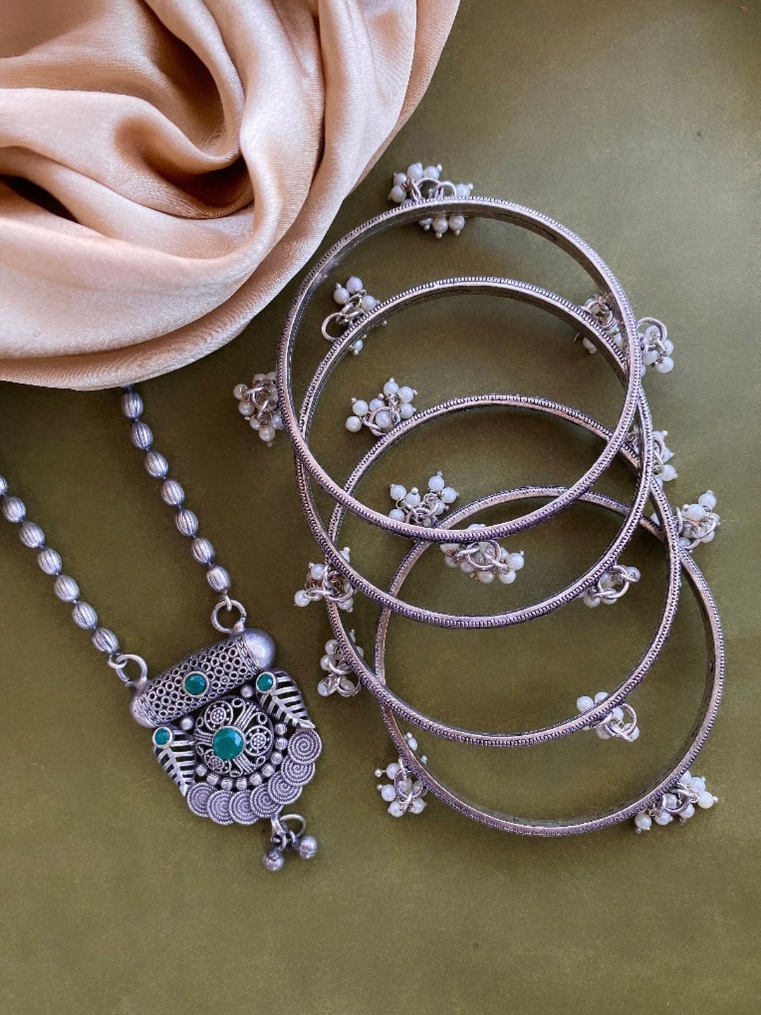 

ATIBELLE German Silver-Plated Stone-Studded & Beaded Jewellery Set