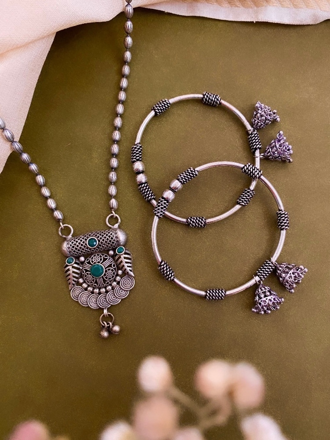 

ATIBELLE Silver-Plated Stone-Studded & Beaded Jewellery Set