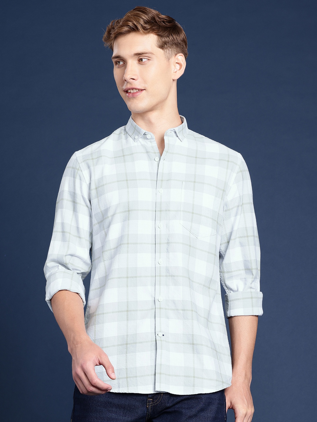 

Mast & Harbour Men Standard Checked Casual Shirt, Grey