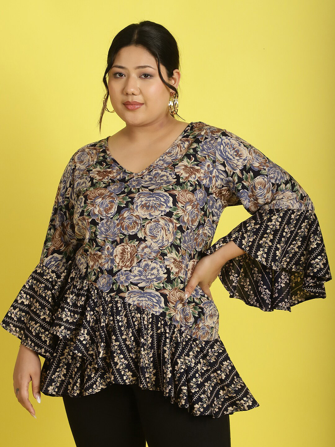 

theRebelinme Plus Size Floral Printed Bell Sleeve Ruffles Peplum Top, Navy blue
