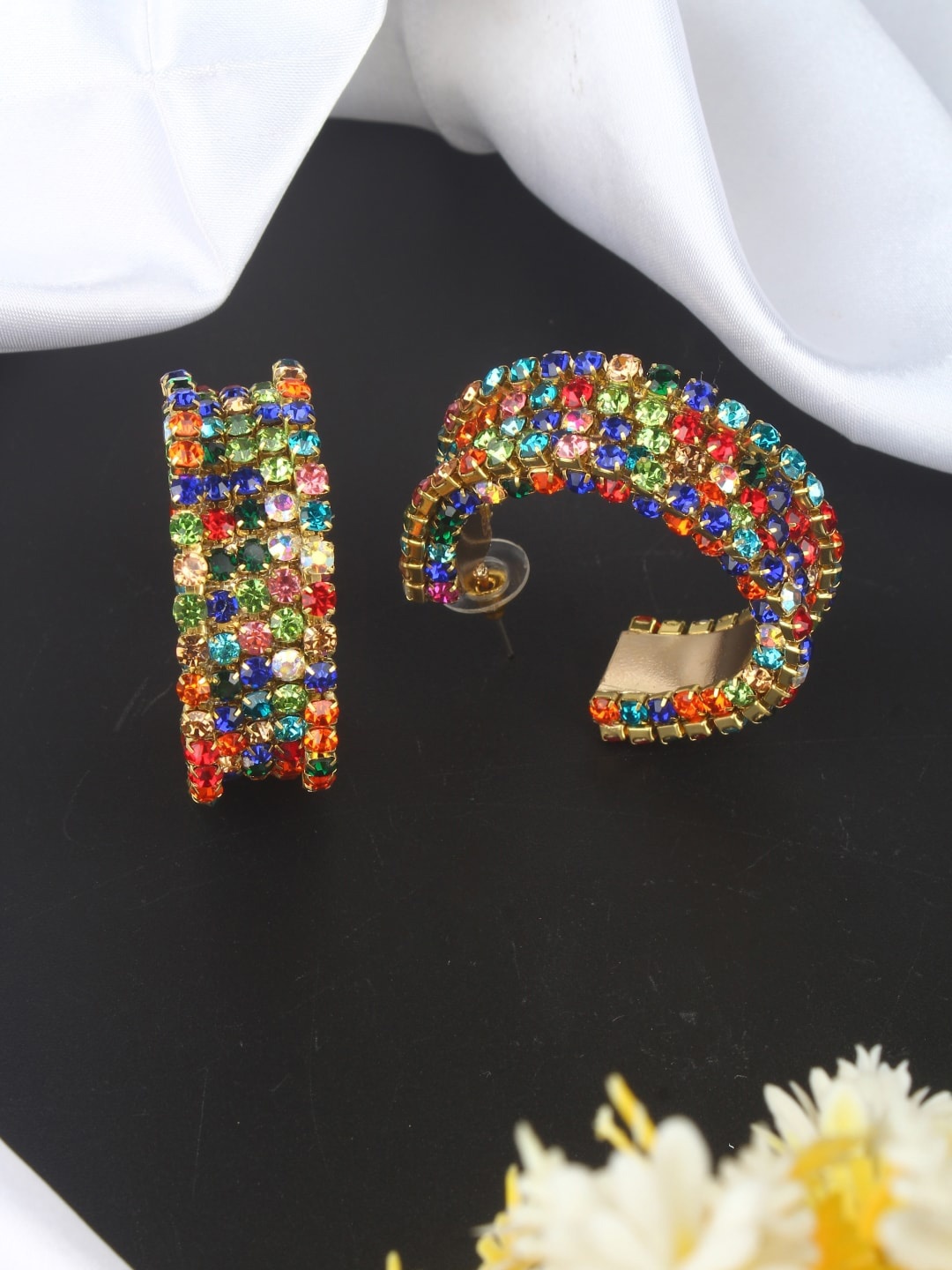 

DressBerry Gold Toned Gold Plated Contemporary Half Hoop Earrings