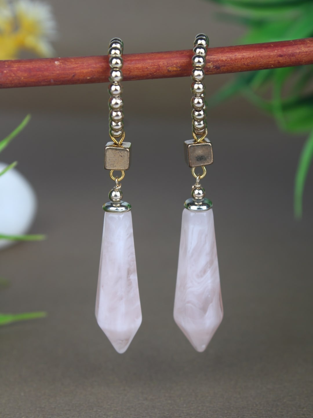 

DressBerry Gold Toned Gold Plated Contemporary Drop Earrings