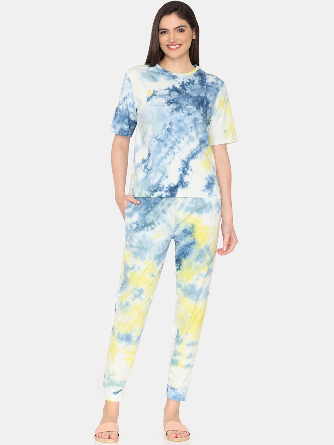 

Zivame Tie & Dye Dyed Pure Cotton T-Shirt & Pyjama, White