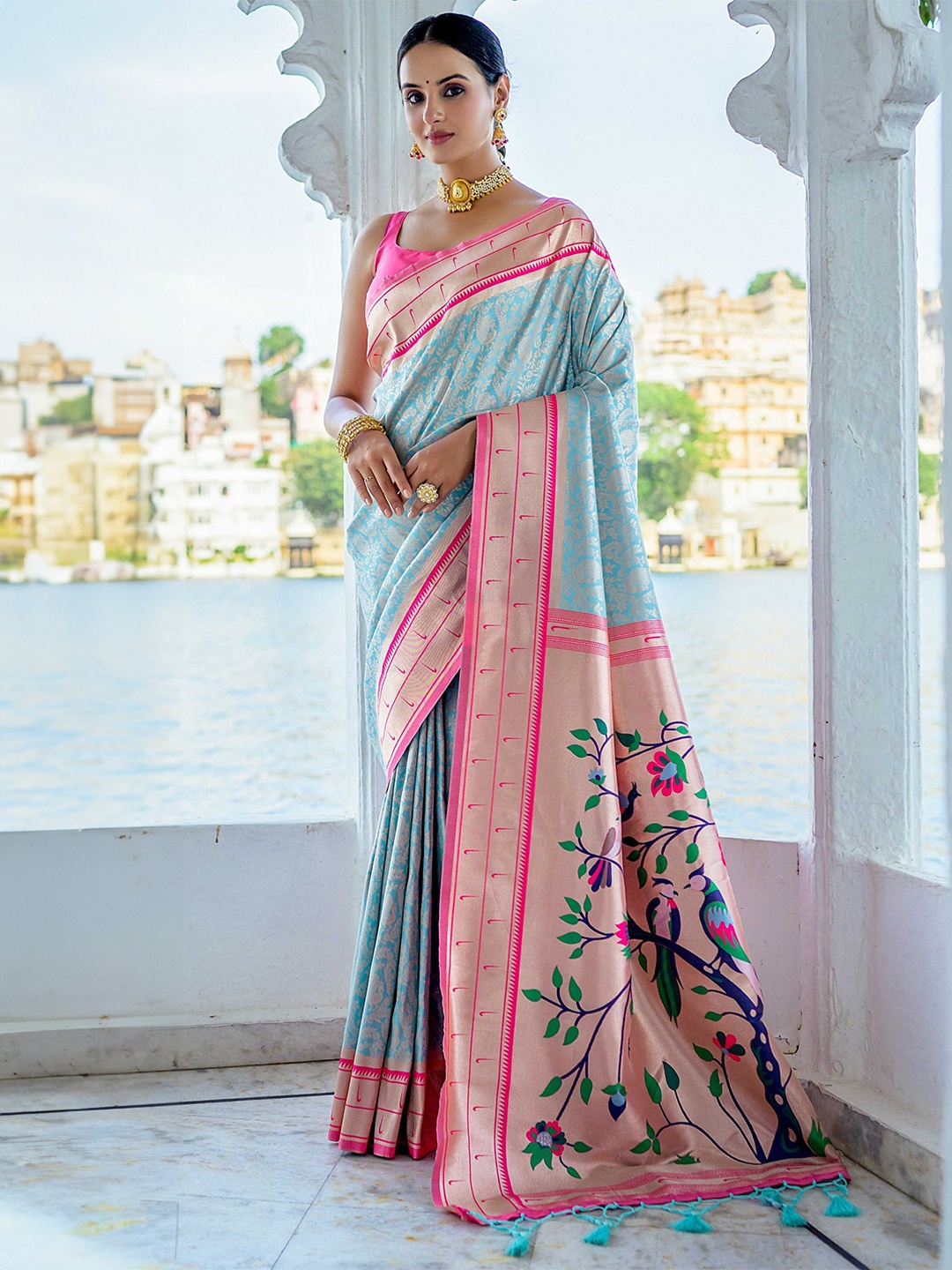 

Mitera Woven Design Zari Kanjeevaram Saree, Blue