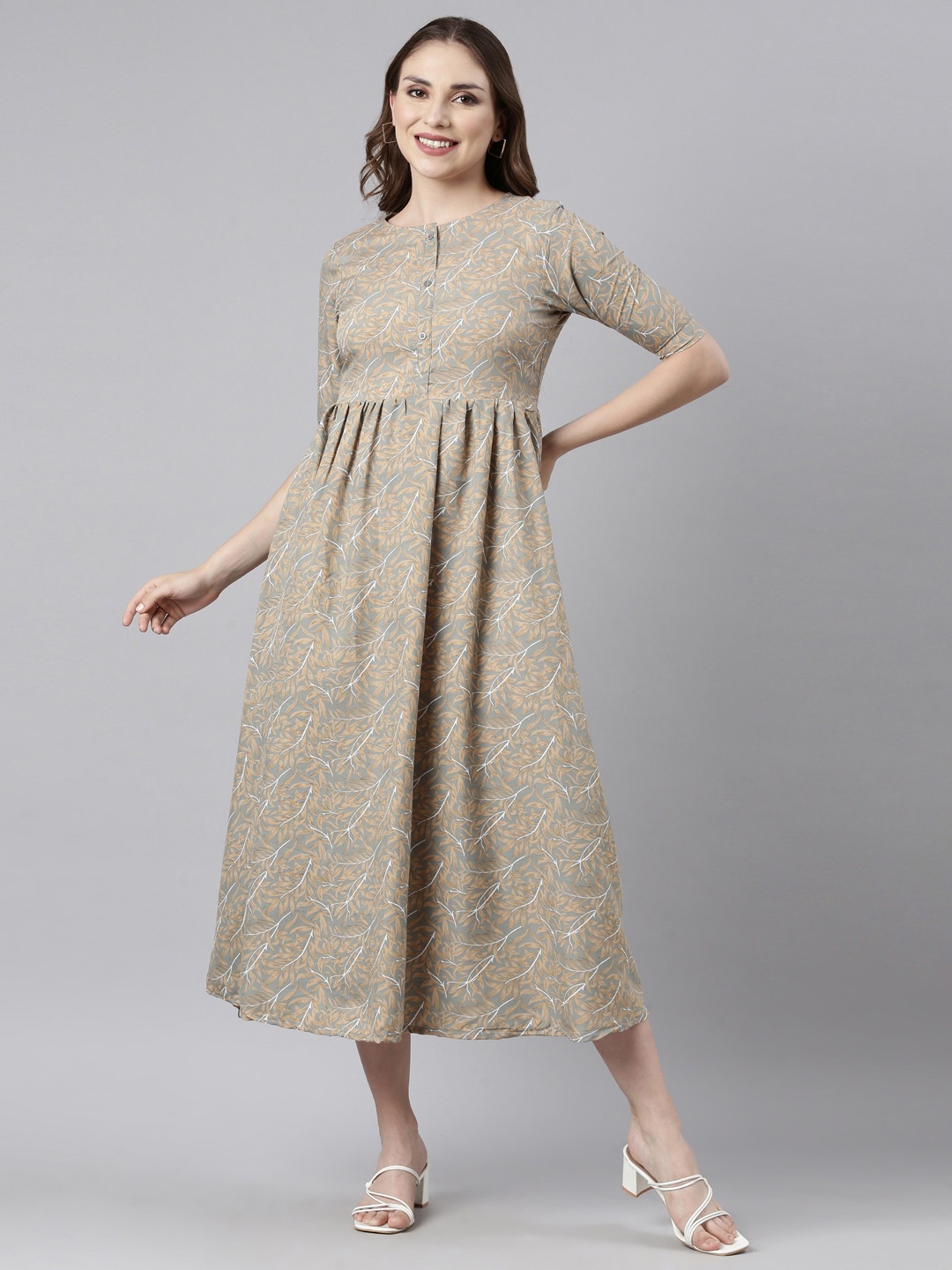 

TWIN BIRDS Printed Round Neck Midi Fit and Flare Dress, Blue