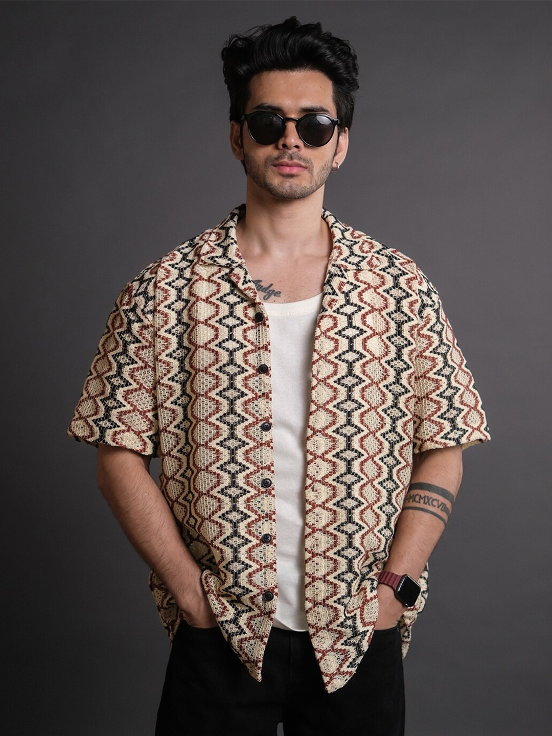 

Powerlook India Slim Beige Oversized Self Design Textured Cuban Collar Casual Shirt