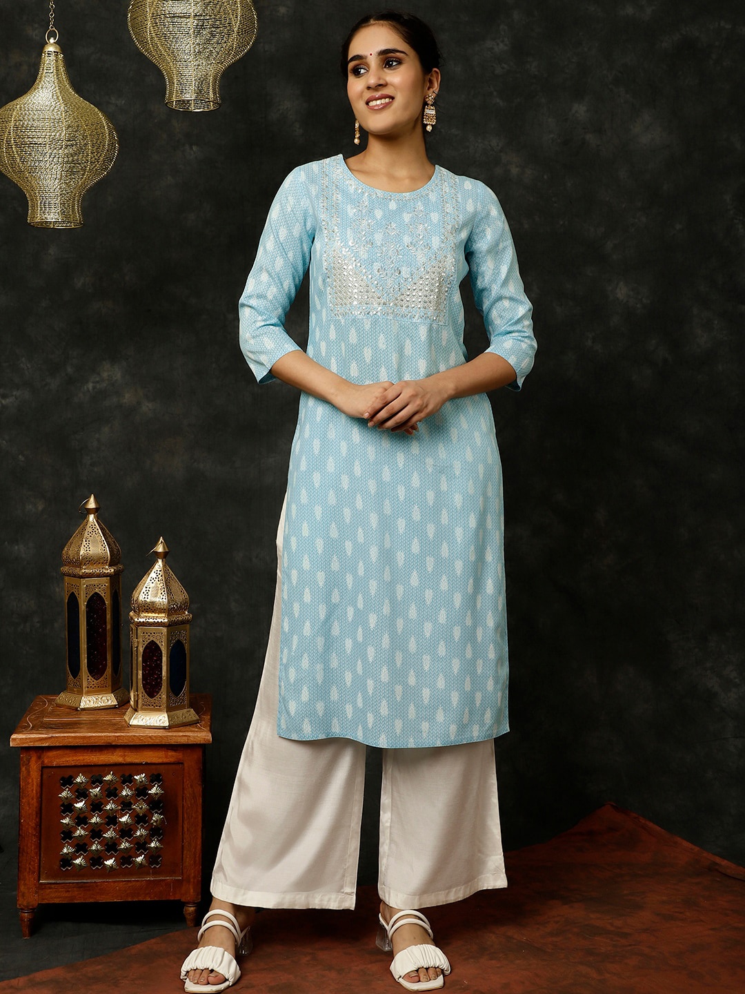 

Jaipur Kurti Ethnic Motif Printed Embroidered Straight Kurta, Blue