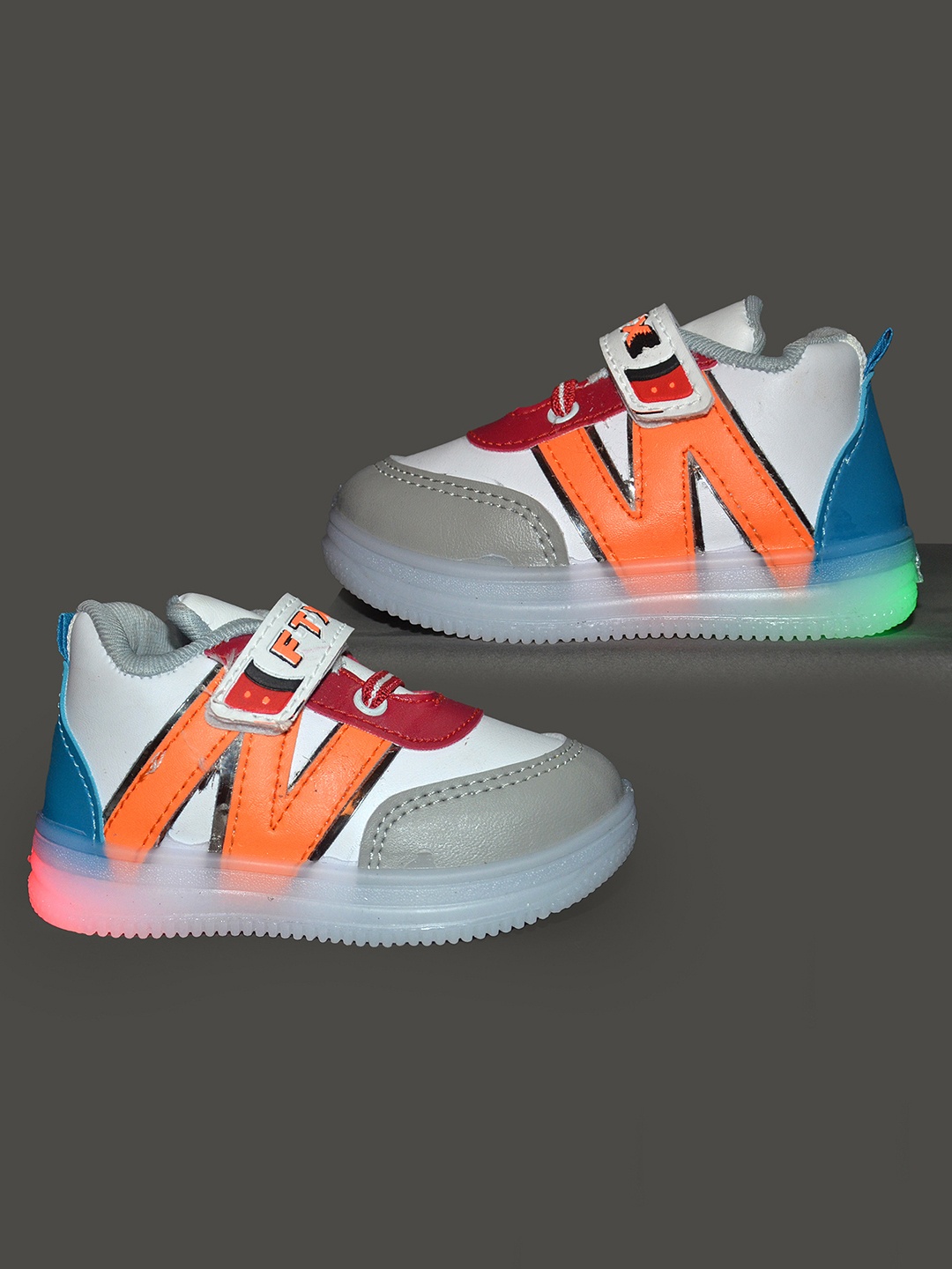 

BAESD Kids Printed LED Sneakers, Orange