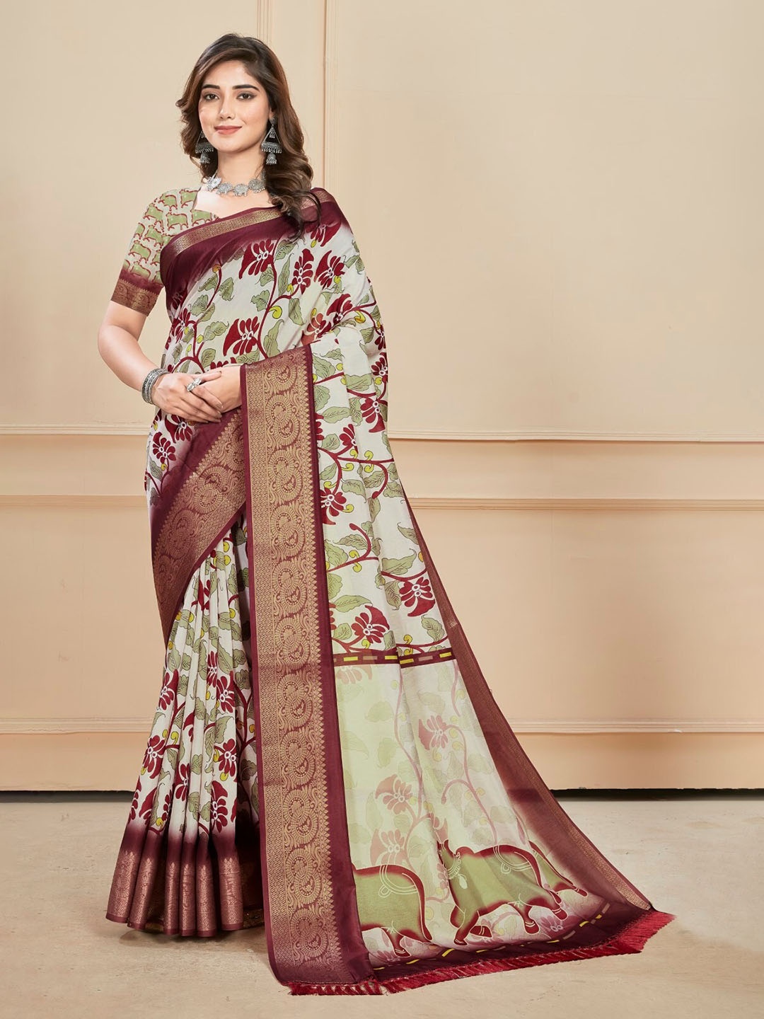 

ZEEPKART Floral Printed Zari Kanjeevaram Saree, Beige